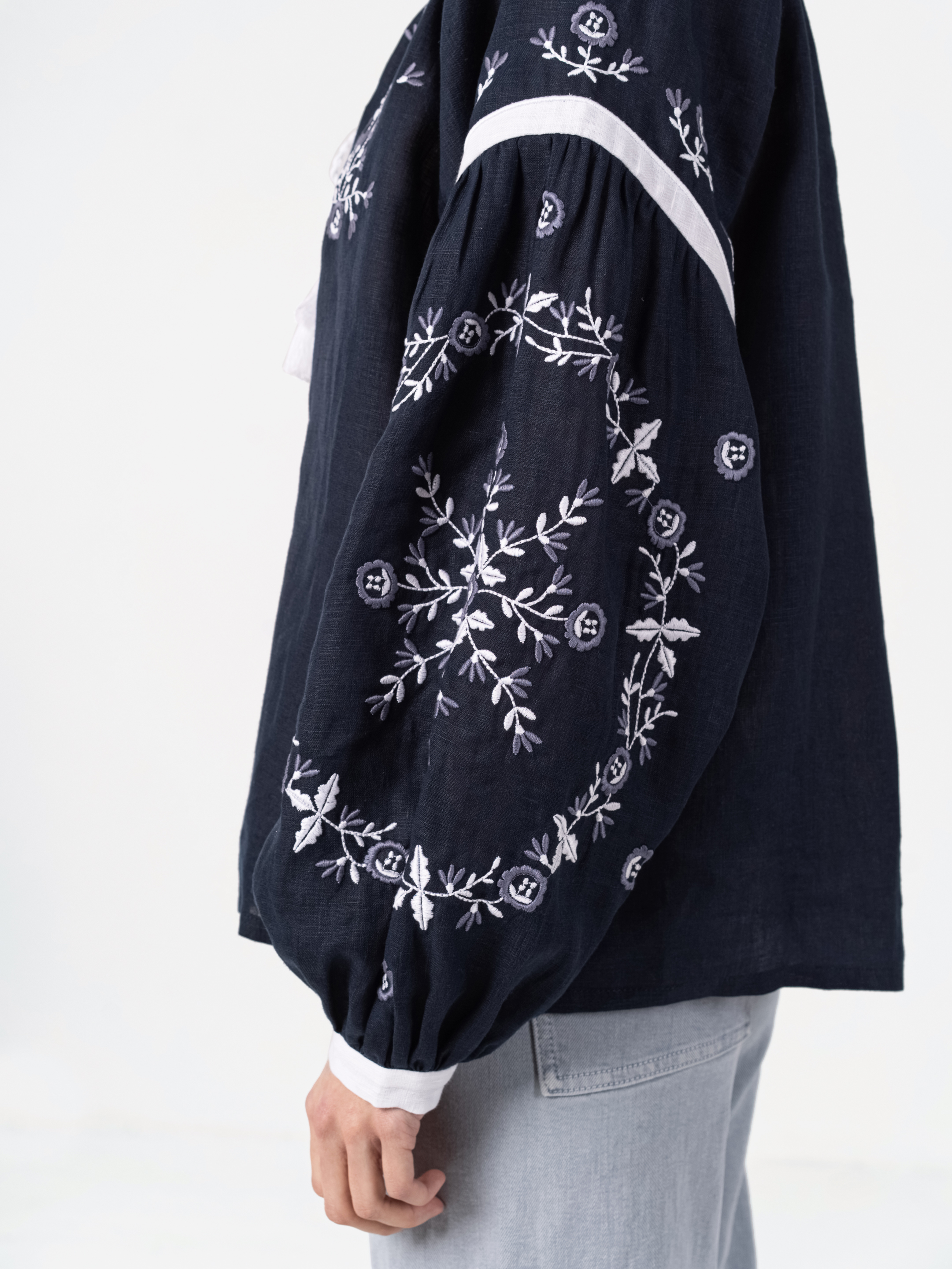 Embroidered shirt in dark blue with ornament Moonlight choose