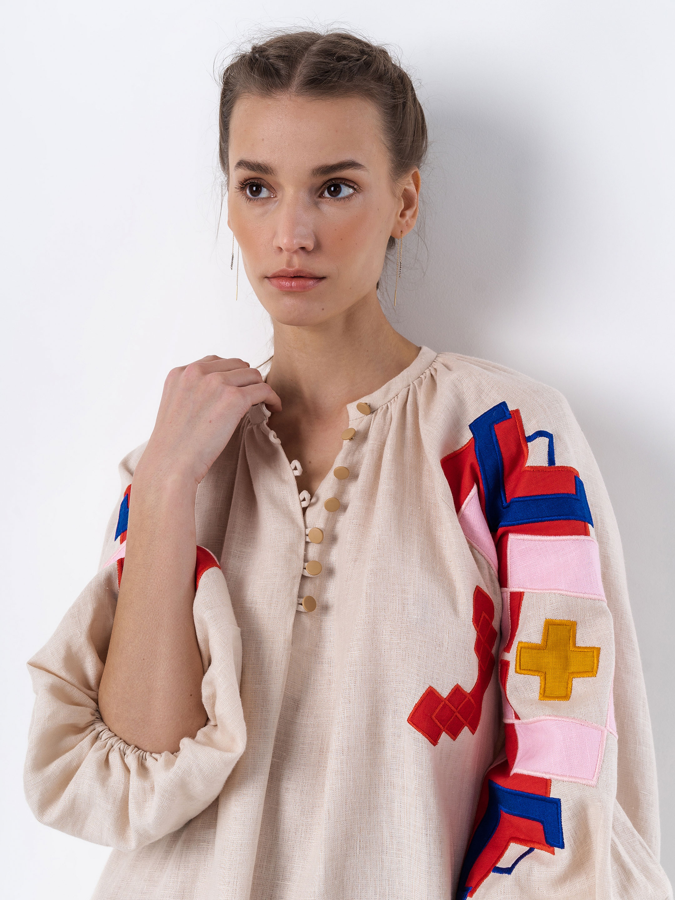 Light linen dress with applique Eva cheap