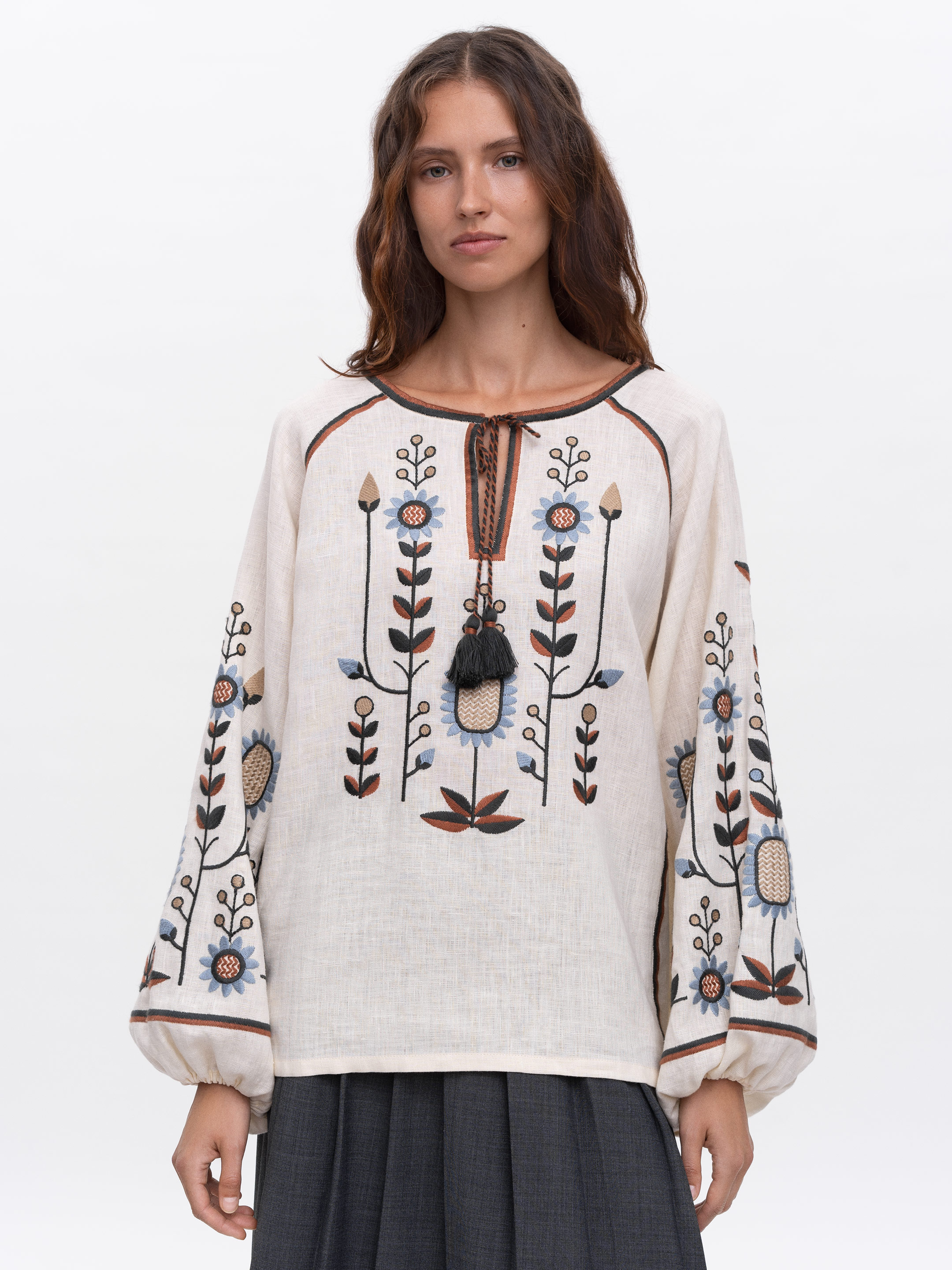 Embroidered shirt with floral ornament Lito Buy