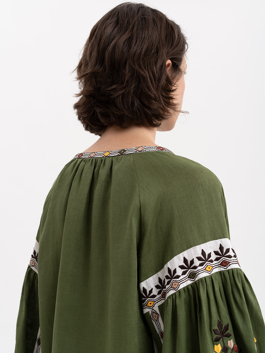 Embroidered shirt with floral ornaments Kashtan [0]