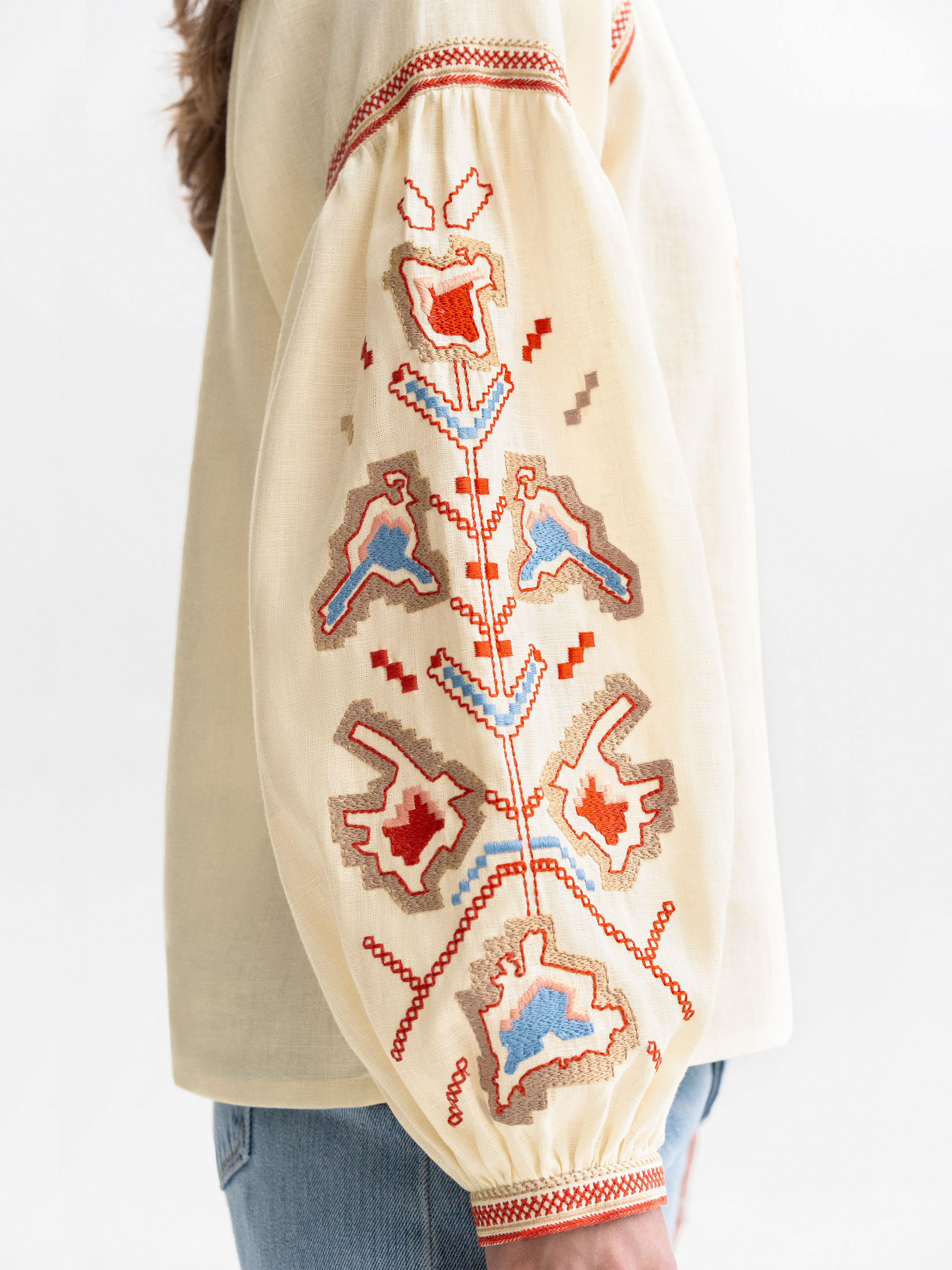 Women's shirt with embroidery of Ukrainian cities-heroes Yednist in Ukraine