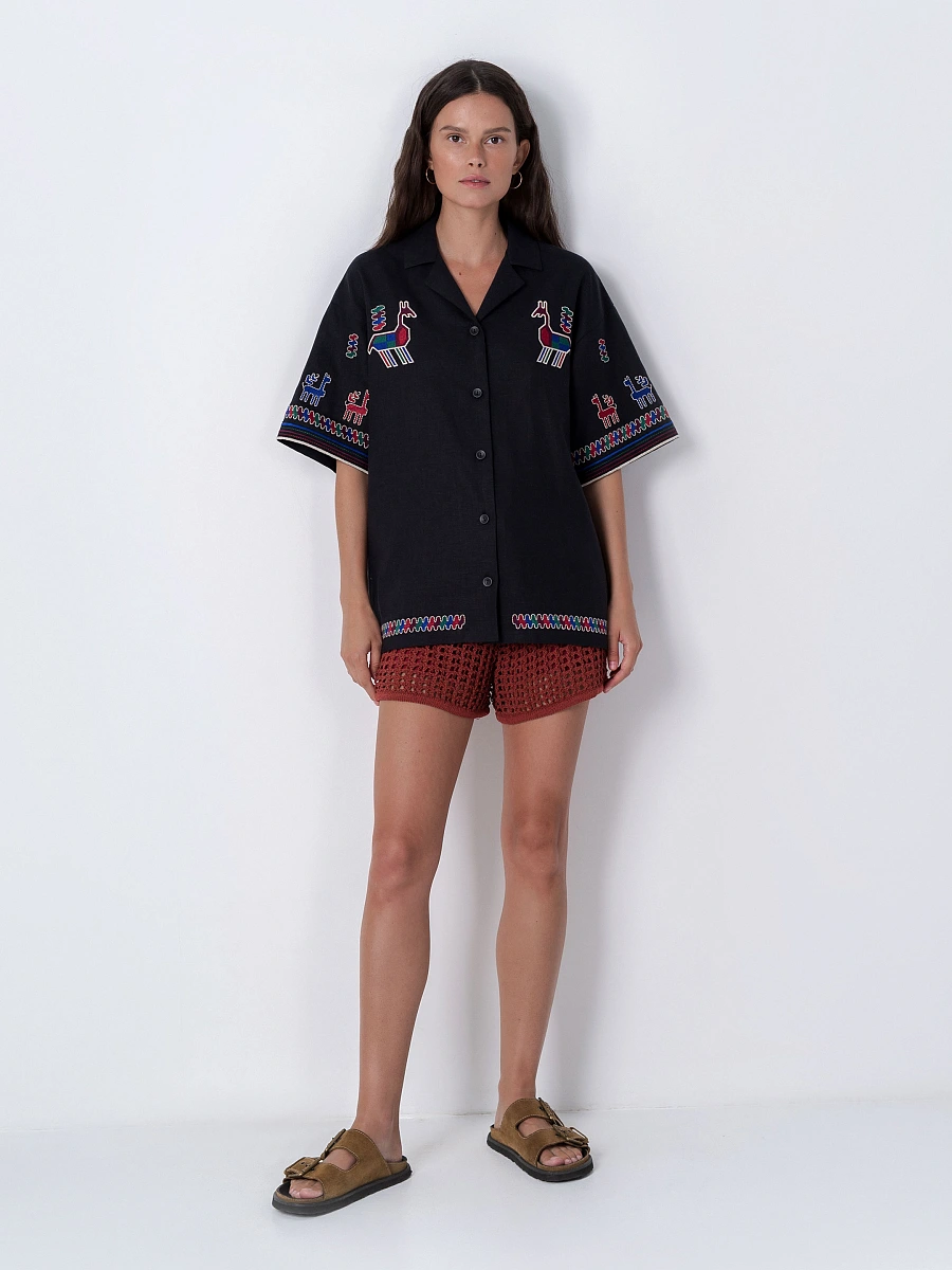 Linen shirt with short sleeves and embroidery Konyk — Black