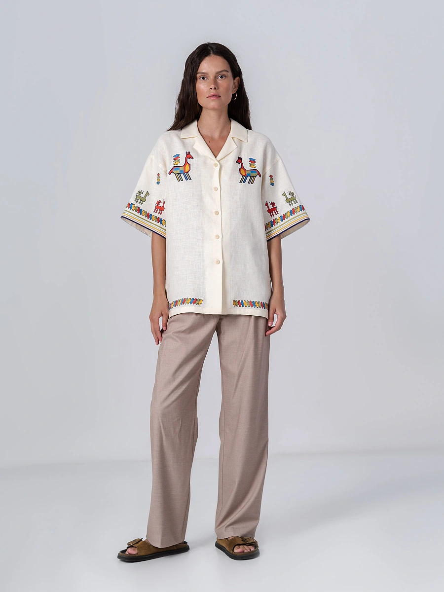 Linen shirt with short sleeves and embroidery Konyk dark — Creamy