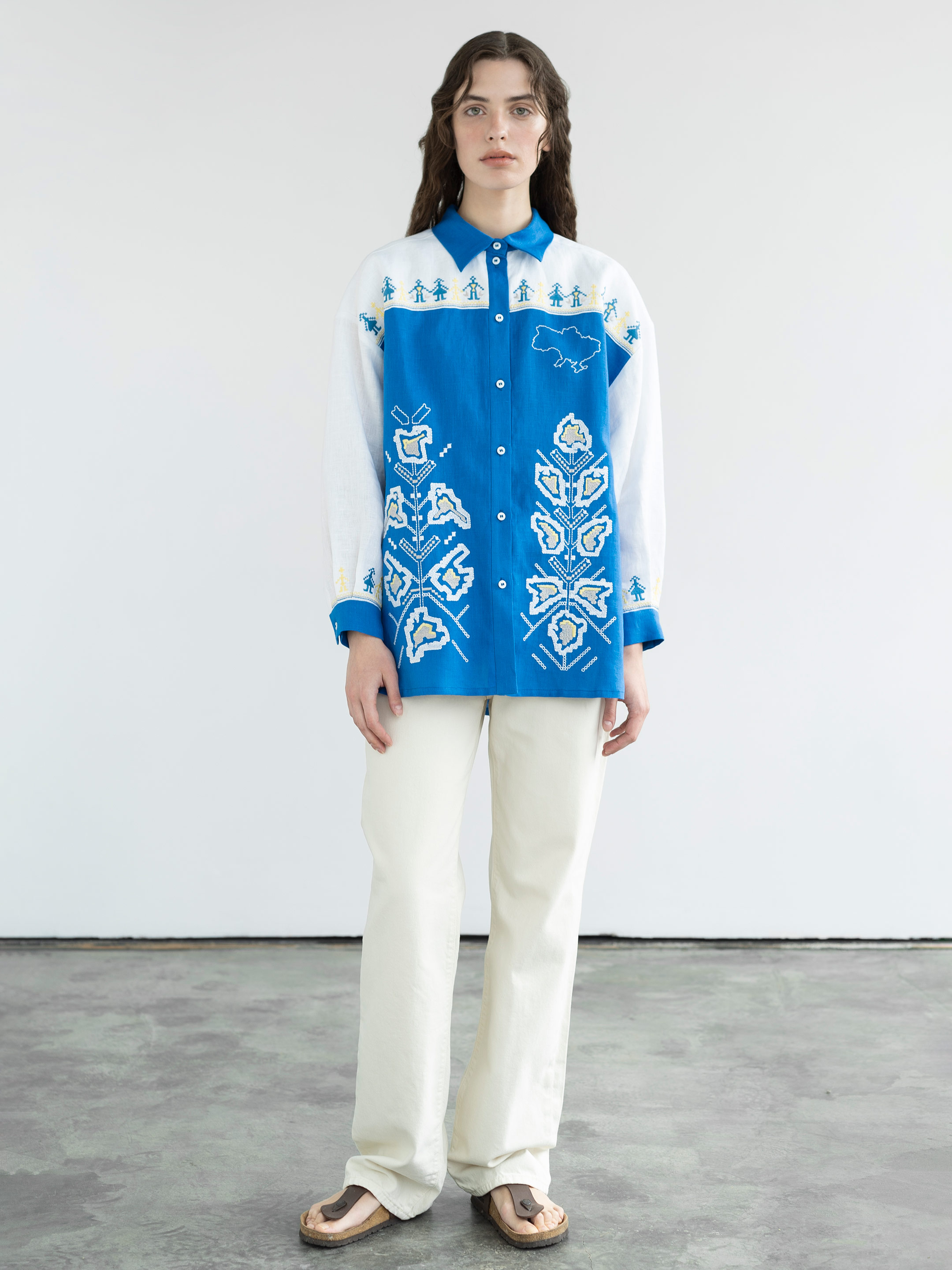 Linen shirt with embroidered cities-heroes Smilyvist choose