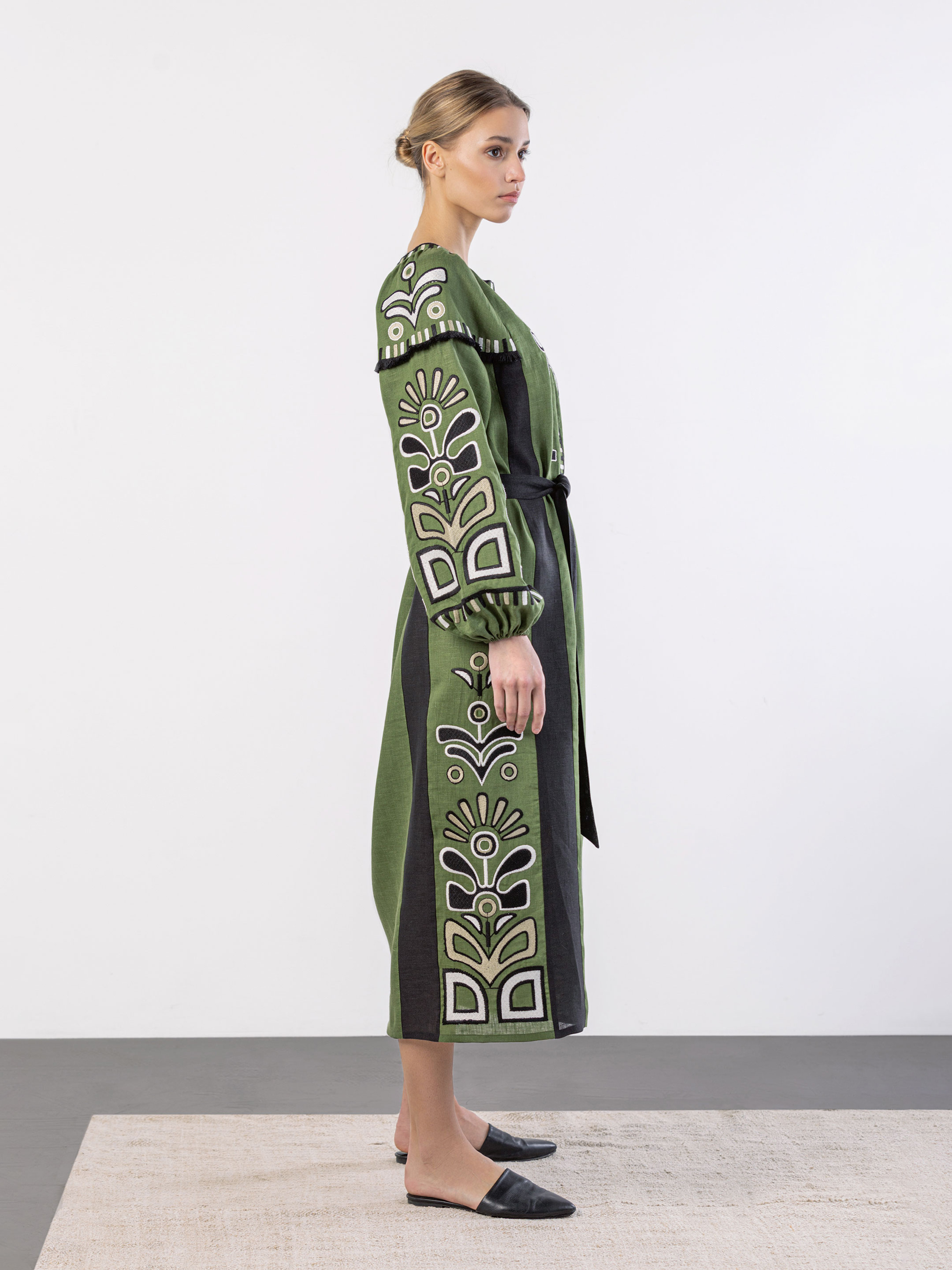 Green dress with black applique and embroidery VILHA photo