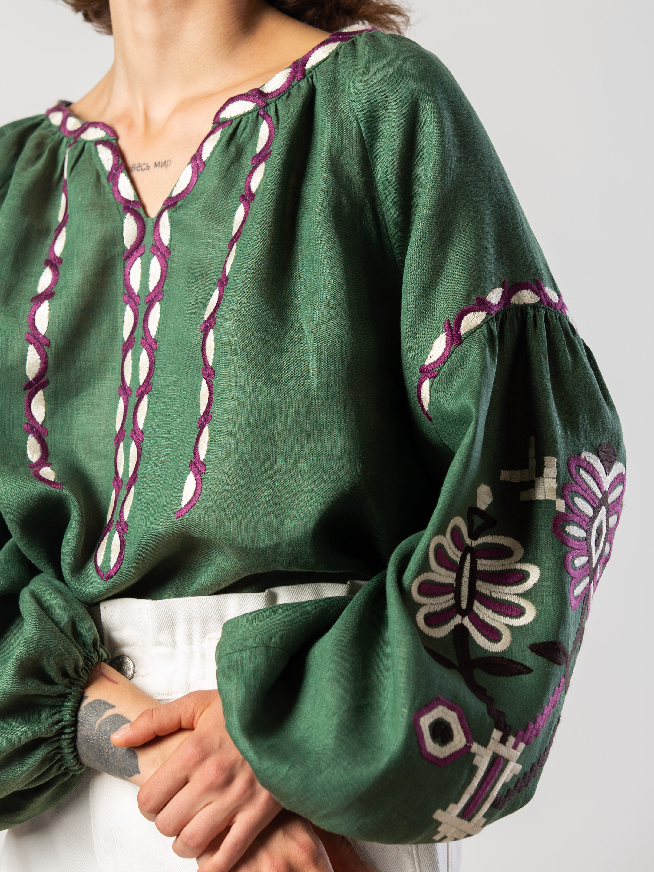 Embroidered shirt in linen with floral ornament Butterfly green cheap