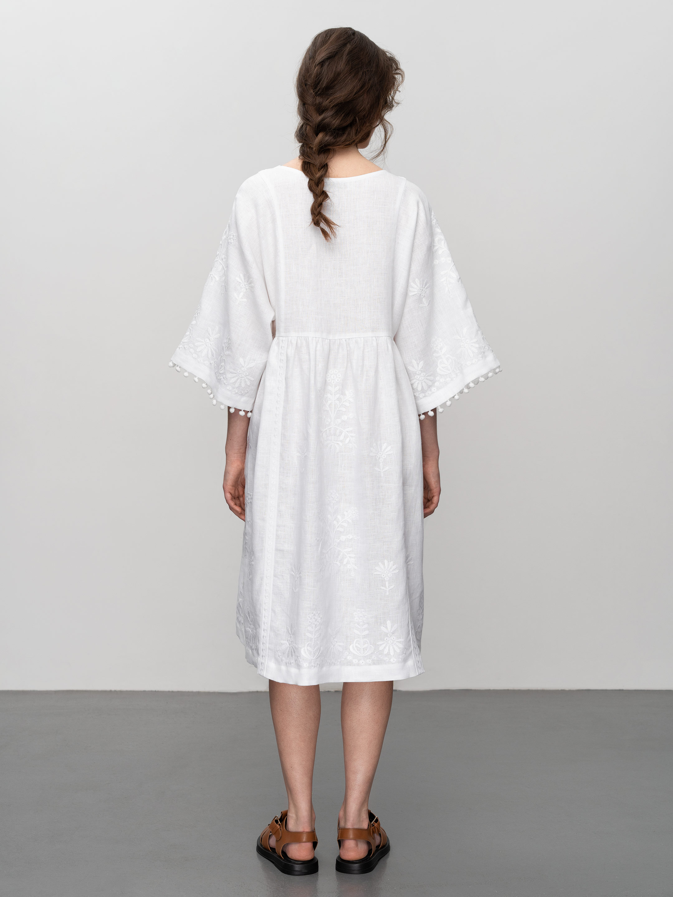 White easy linen dress with floral embroidery Virgin cheap