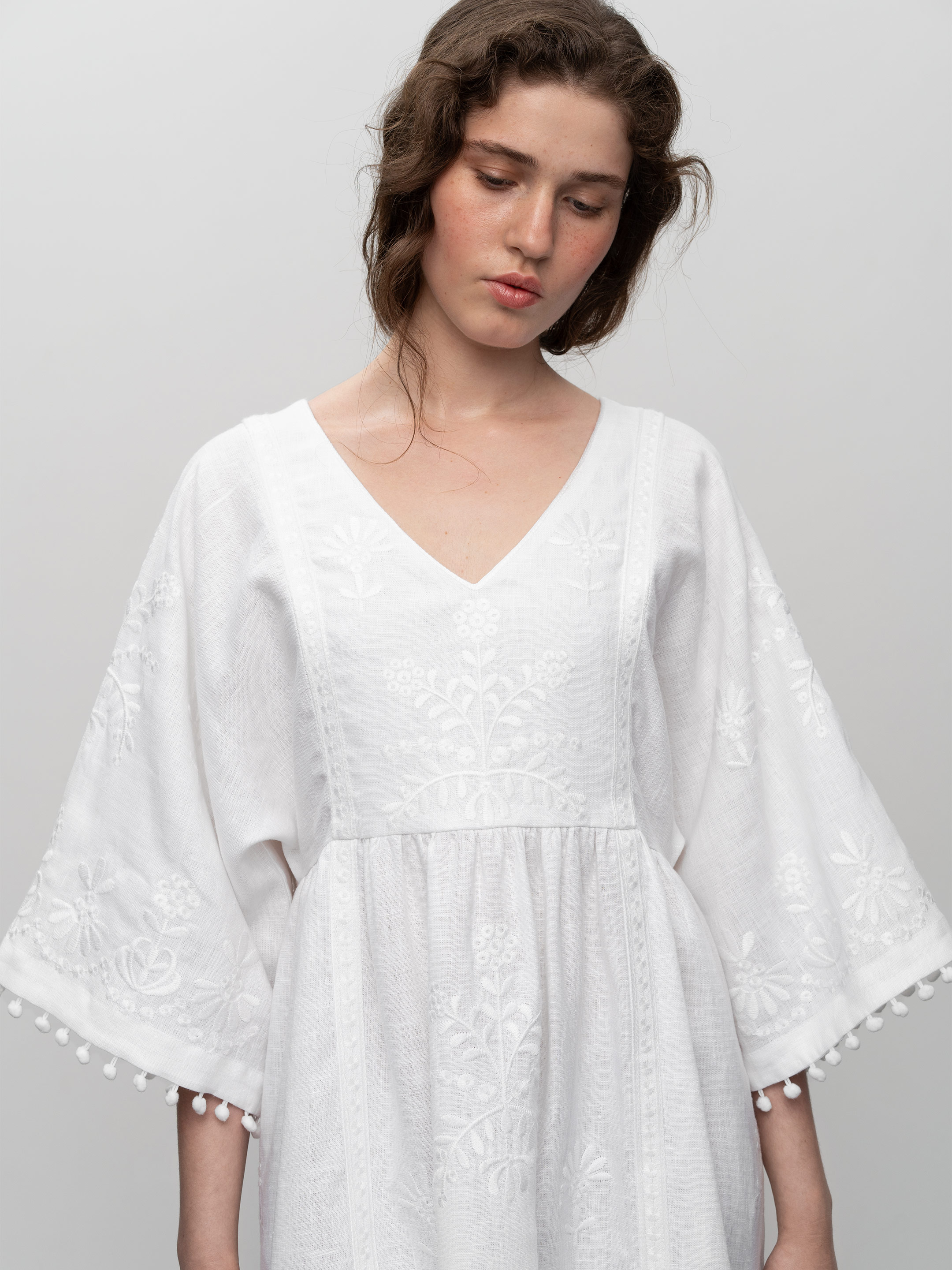 White easy linen dress with floral embroidery Virgin choose