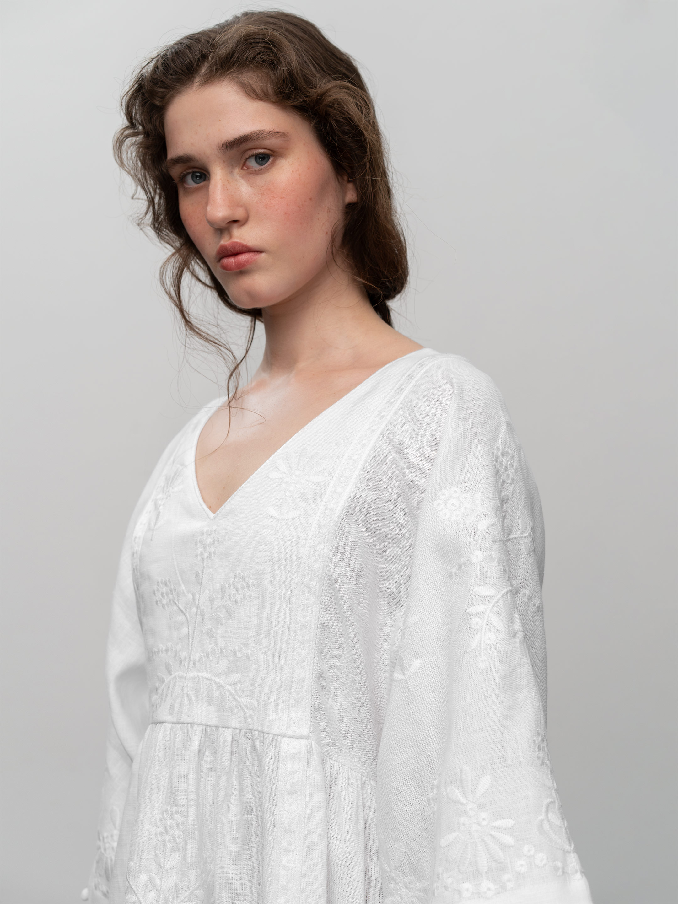White easy linen dress with floral embroidery Virgin ціна