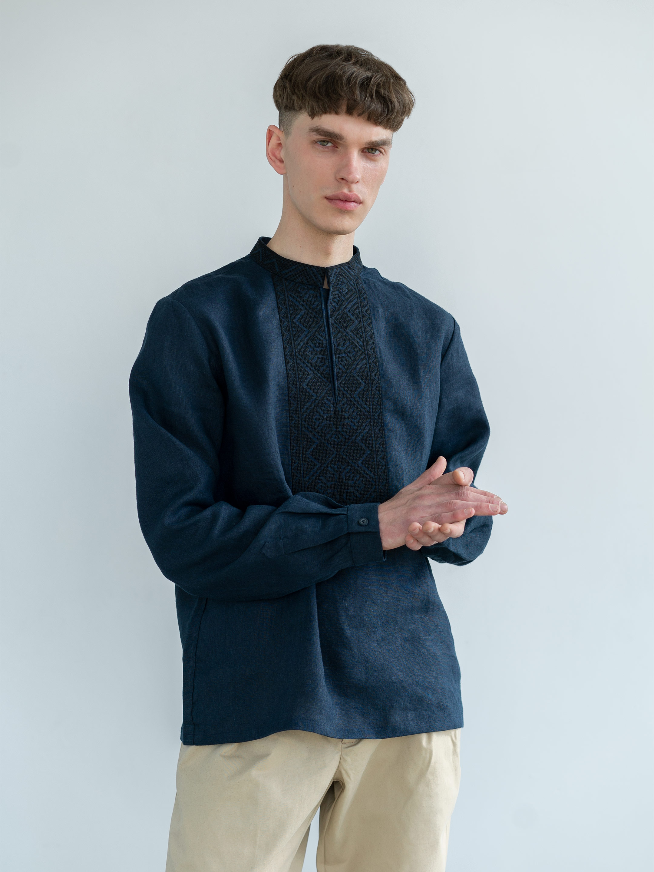 Dark-blue linen shirt with black embroidery ED4 ціна