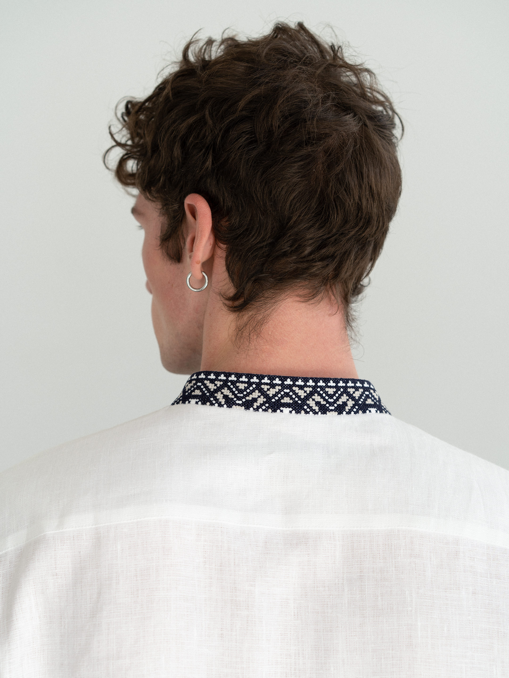 White linen men's embroidered shirt on buttons ED6/2 sizes