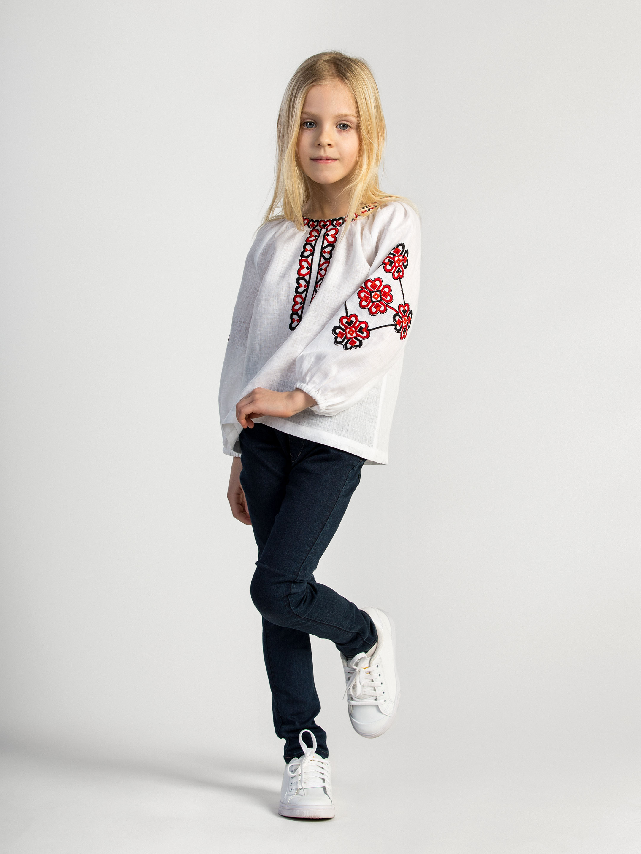 Embroidered shirt for girls Red Heart cheap