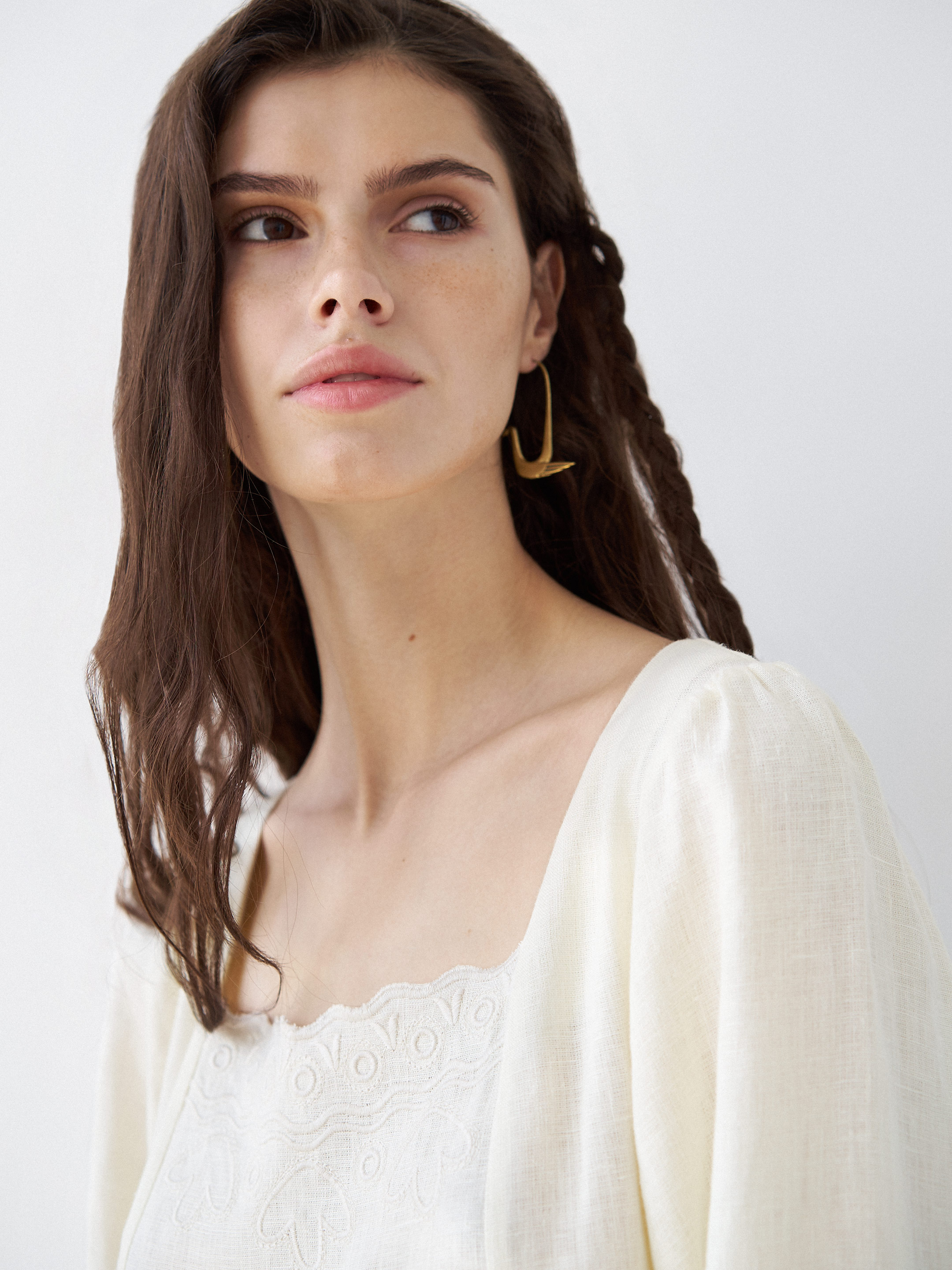 Beige linen dress with embroidery Nizhnist buy