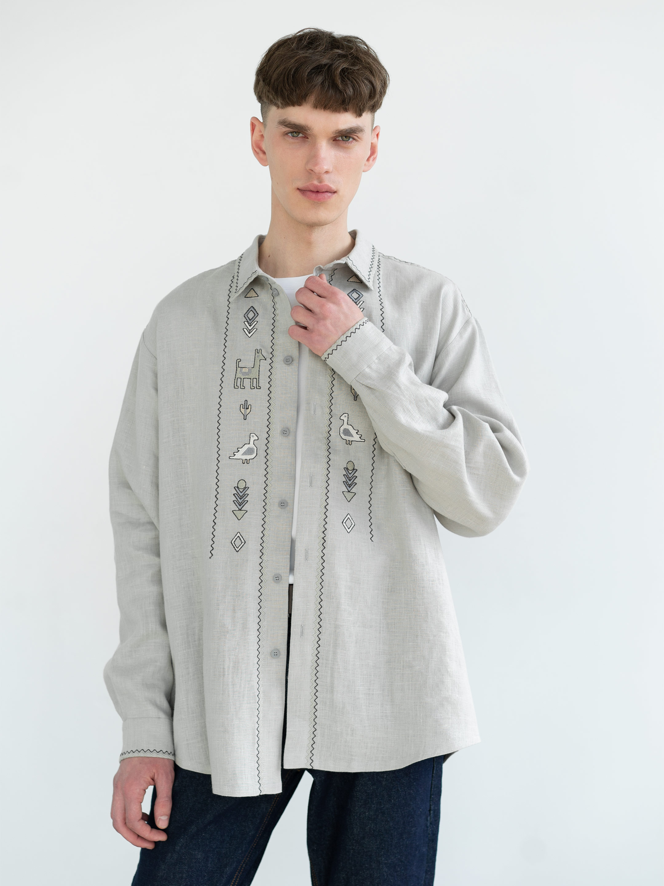 Linen button-down shirt with embroidery Pastukh choose