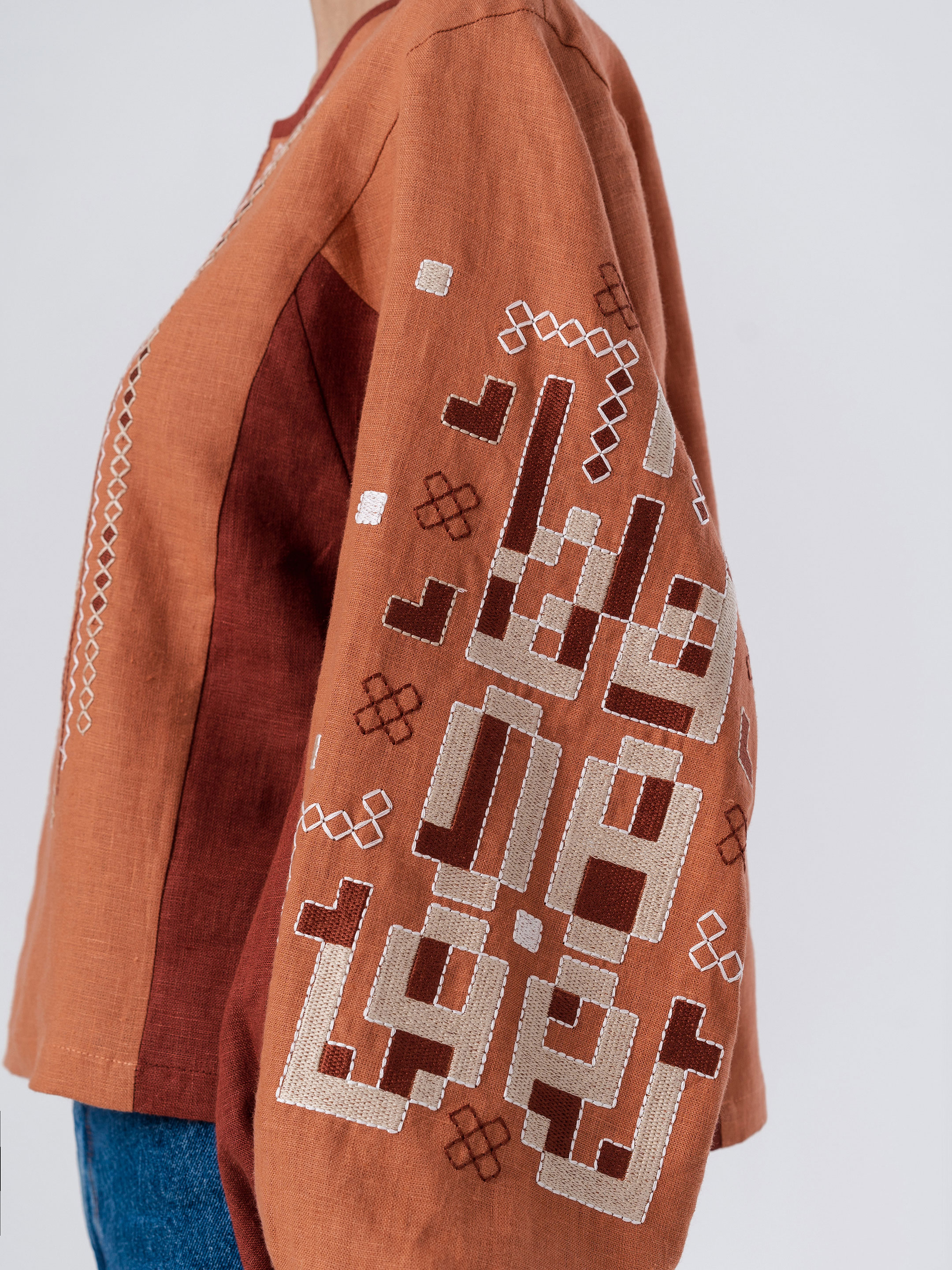 Linen embroidered shirt with geometric ornament Nezalezhni ціна