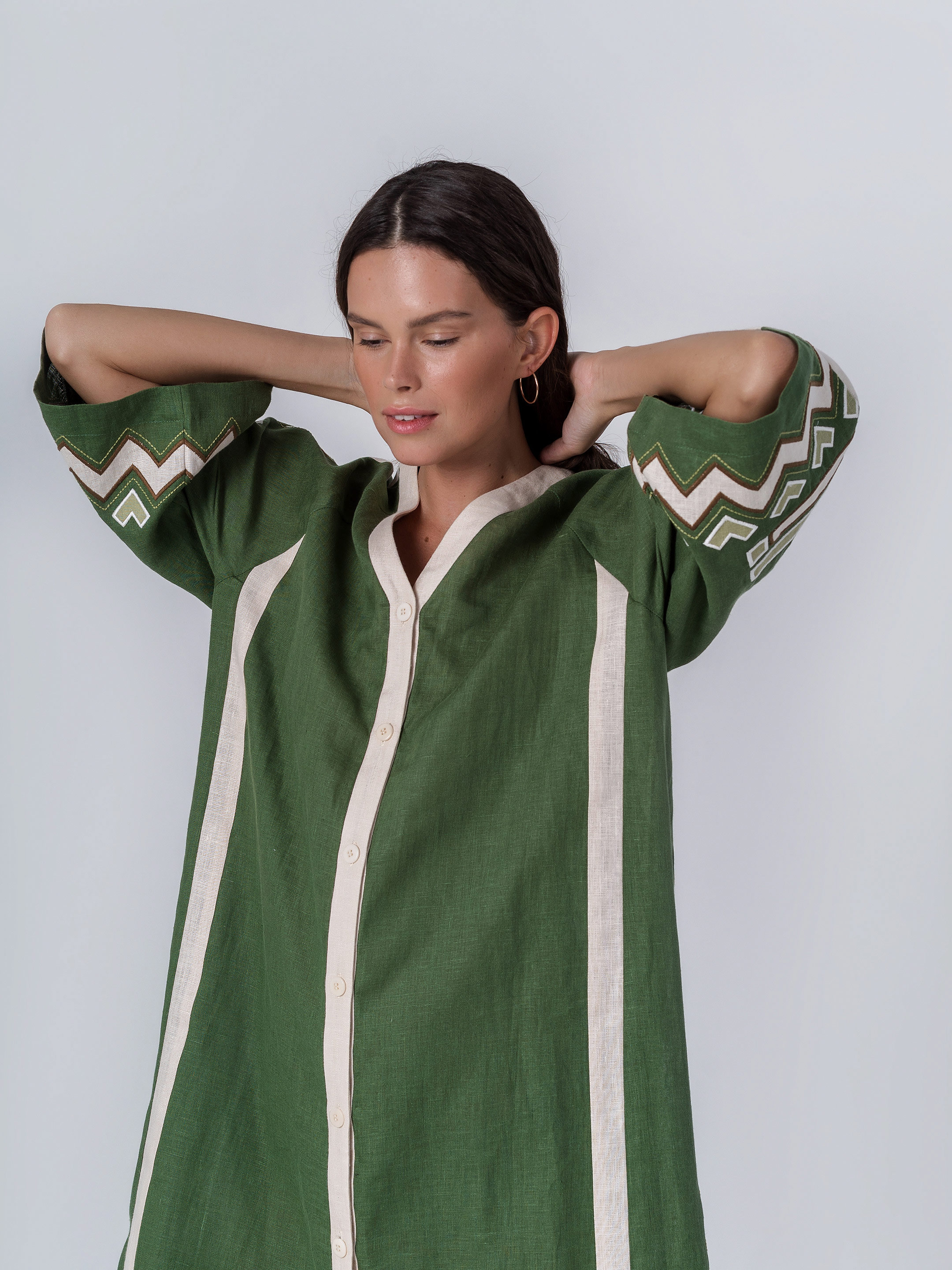 Green dress with short sleeve Symwol choose