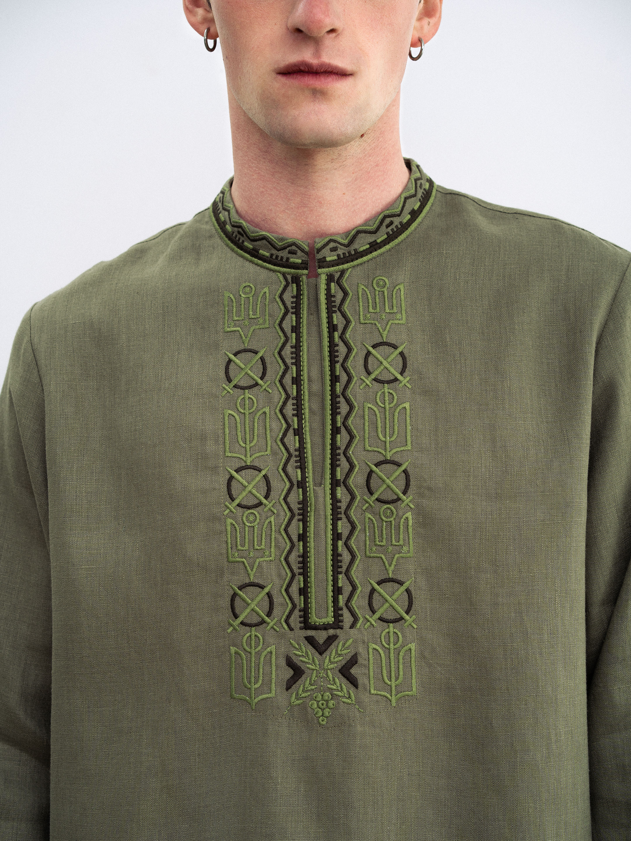 Men's embroidered shirt with symbols of Kyivan Rus 988 ціна