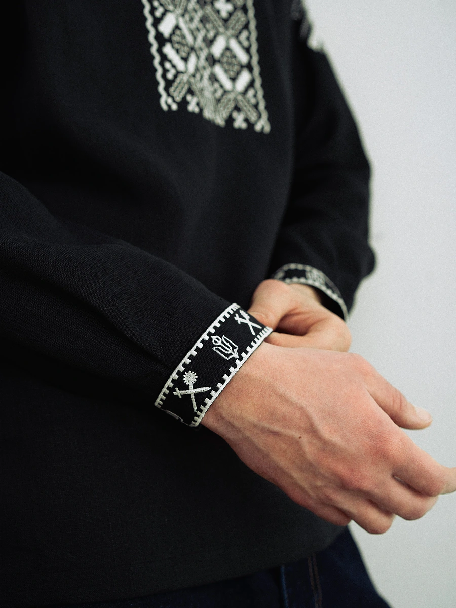 Khaki linen embroidered shirt for men Vidsich Khaki — Black
