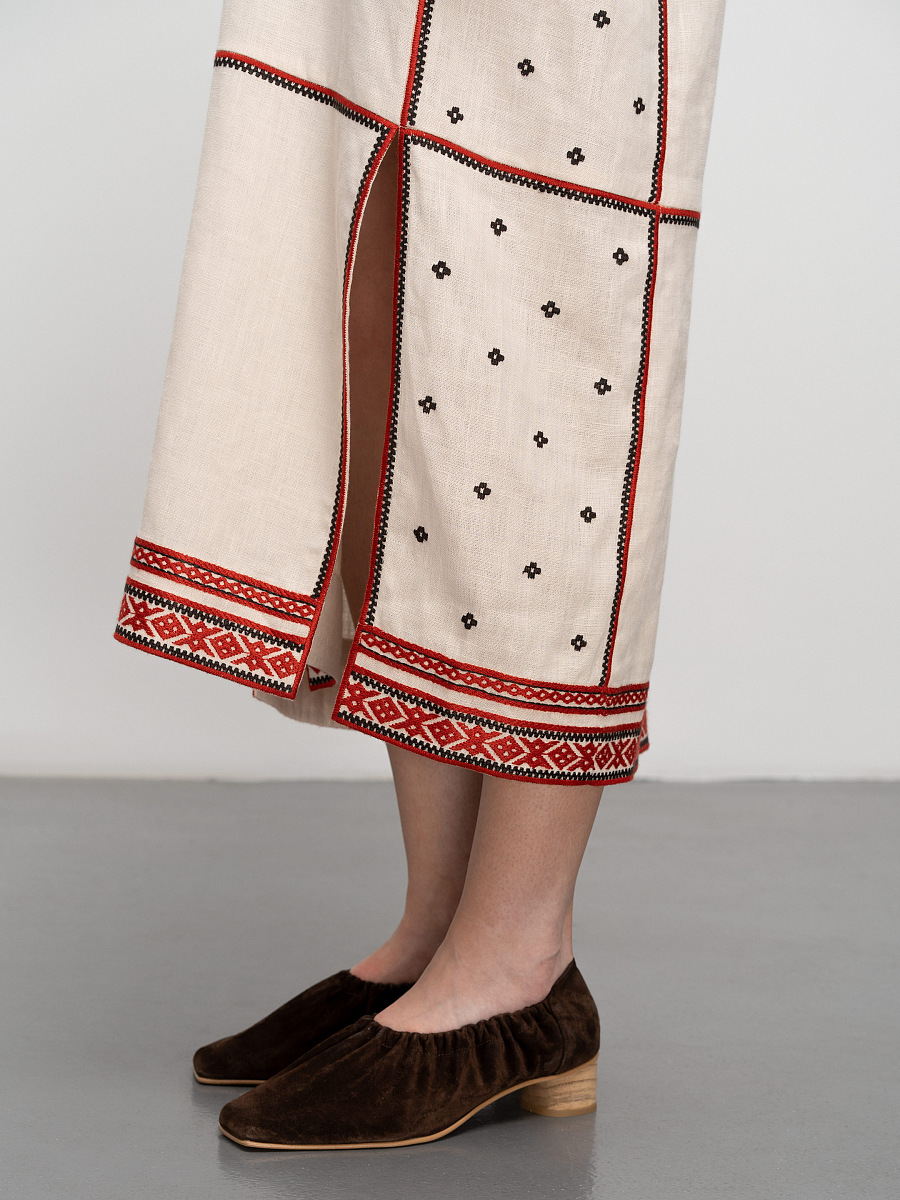 Embroidered dress of the Polissia region Malyn [0]
