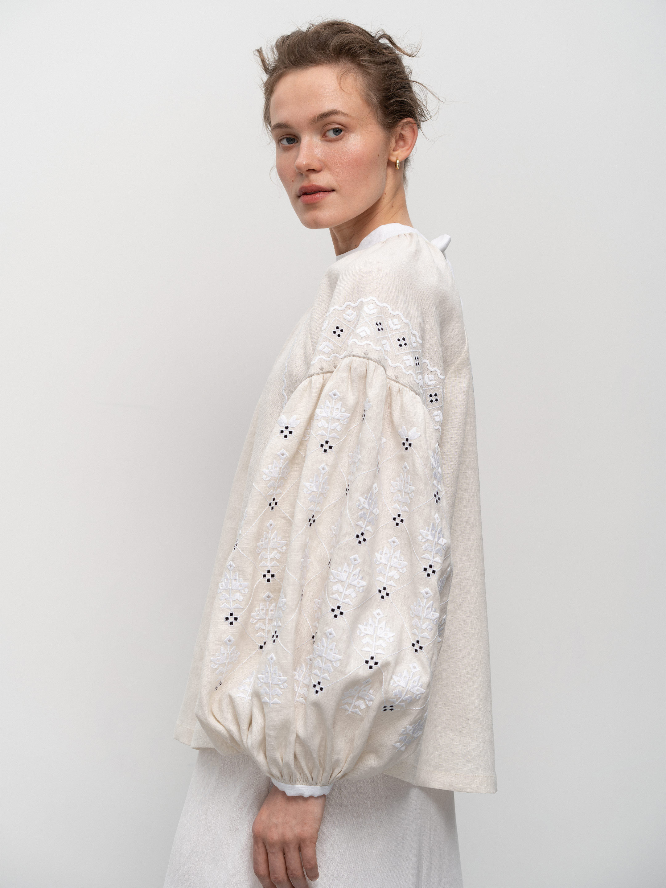 Women's embroidered shirt Poltavska fitting