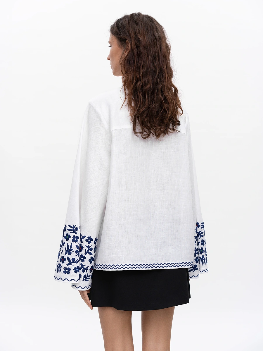Linen blouse with wide sleeves and matching embroidery Teren Mono — Blue