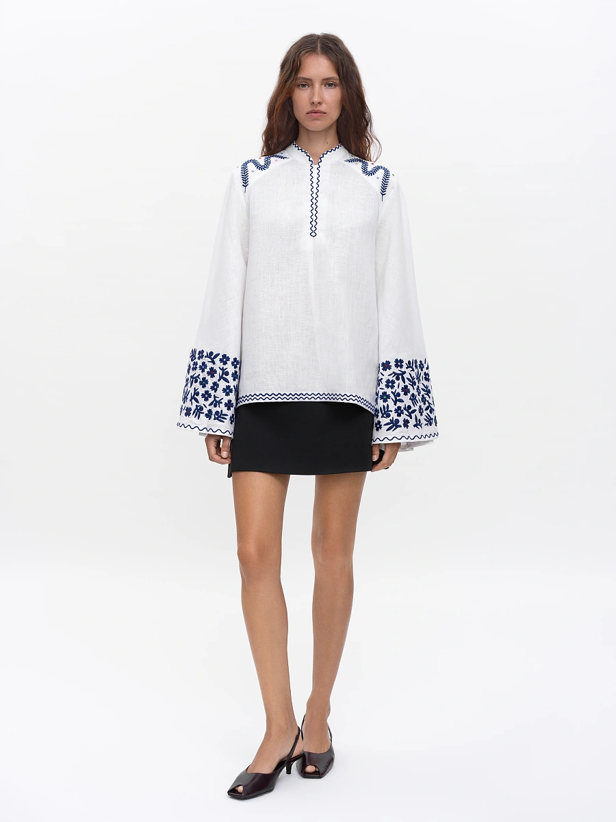 Linen blouse with wide sleeves and matching embroidery Teren Mono — Blue