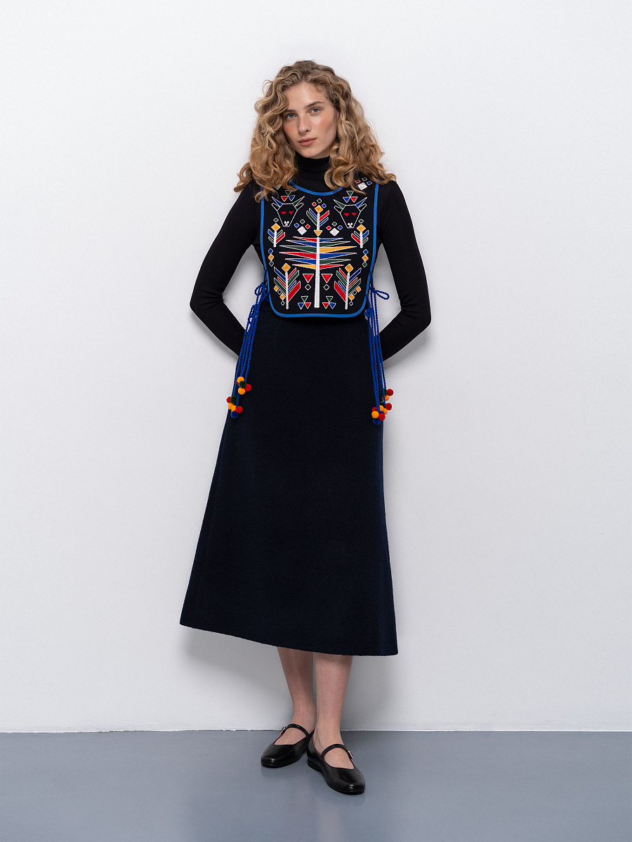 Wool embroidered vest with ties Koza Chorna [0]