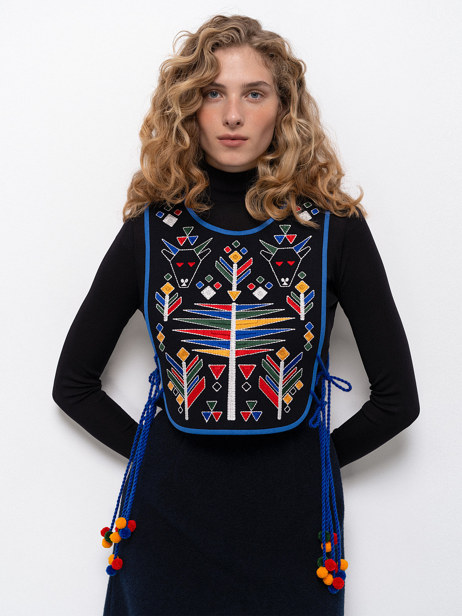 Wool embroidered vest with ties Koza Chorna [0]