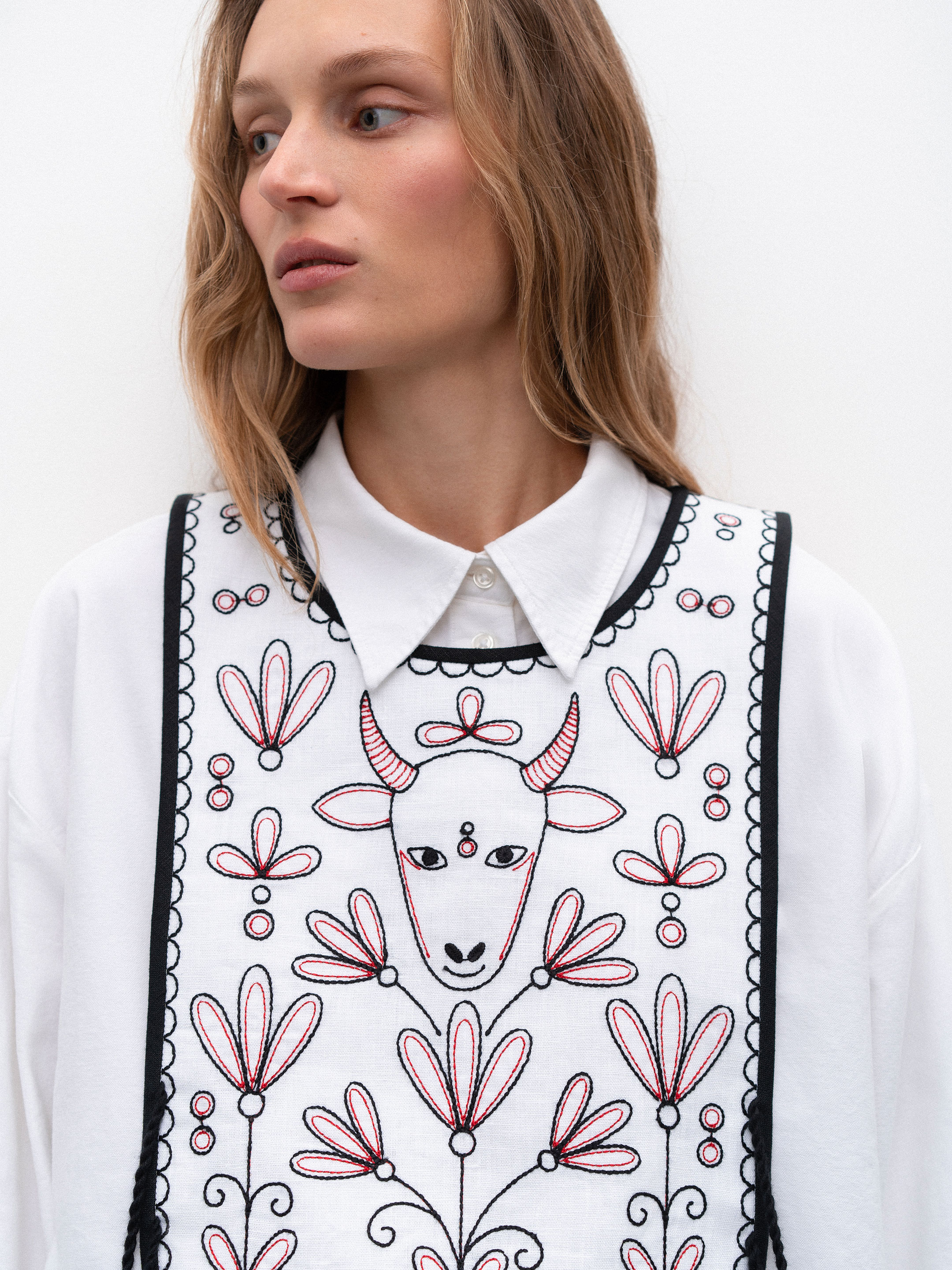 Linen embroidered waistcoat with ties Koza Bila Buy