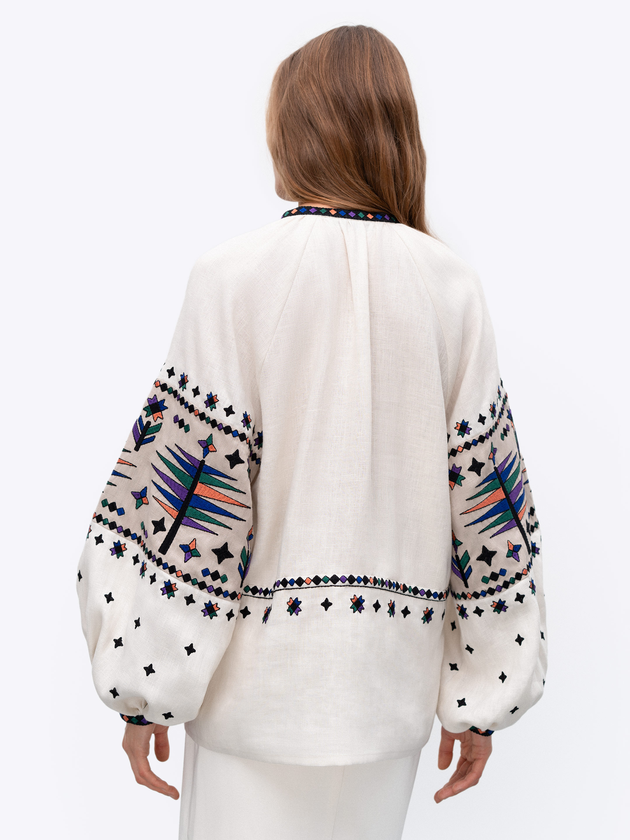 Women's embroidered shirt with geometric embroidery Melanka ціна