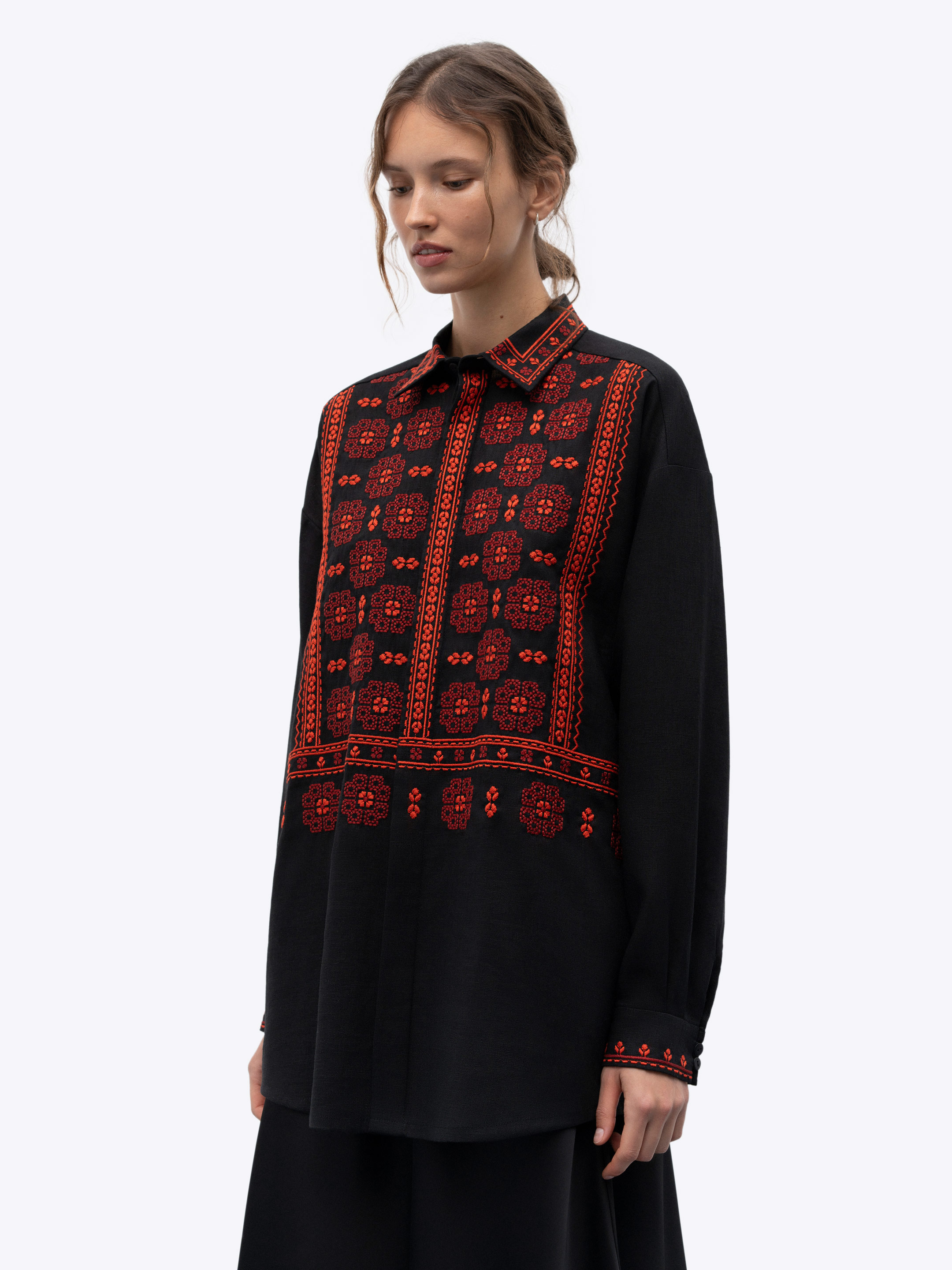 Black linen shirt with an embroidered ornament Nova Khata 1930 fitting