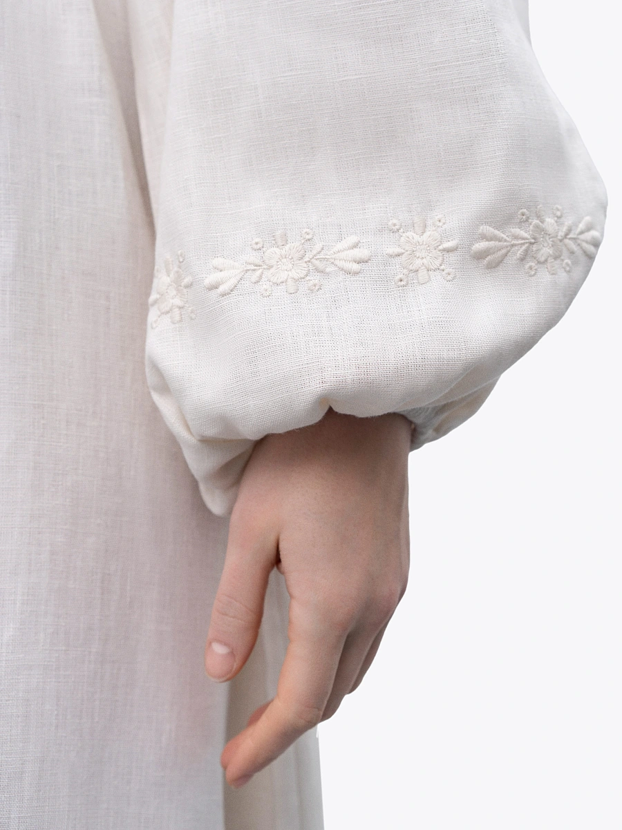 Linen dress with embroidery Pervotsvit Blue — Creamy