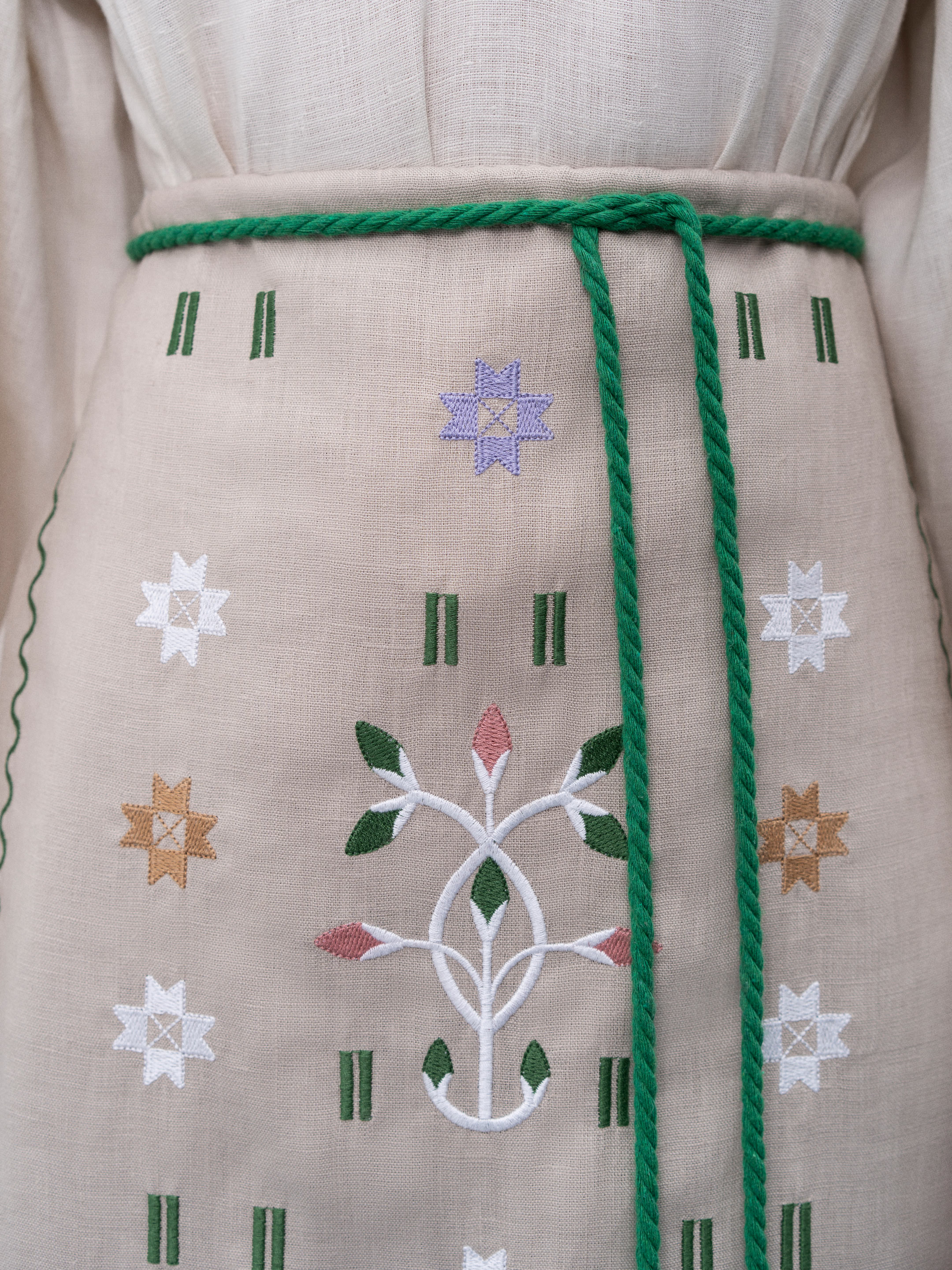 Embroidered linen apron with colored tassels Rozmay cheap