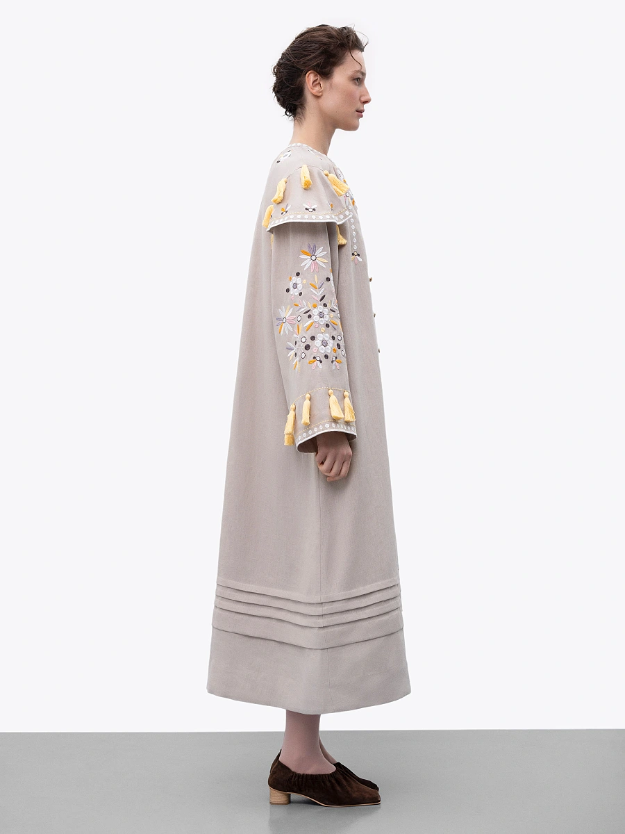 Red linen embroidered dress with floral motifs and tassels Vesnyanka Chervona — Creamy