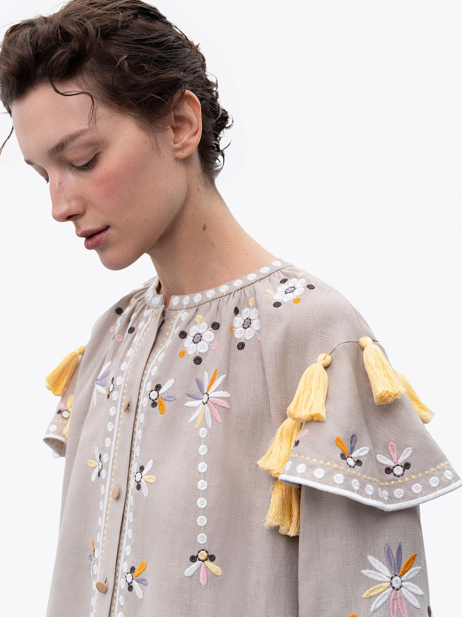 Red linen embroidered dress with floral motifs and tassels Vesnyanka Chervona — Creamy