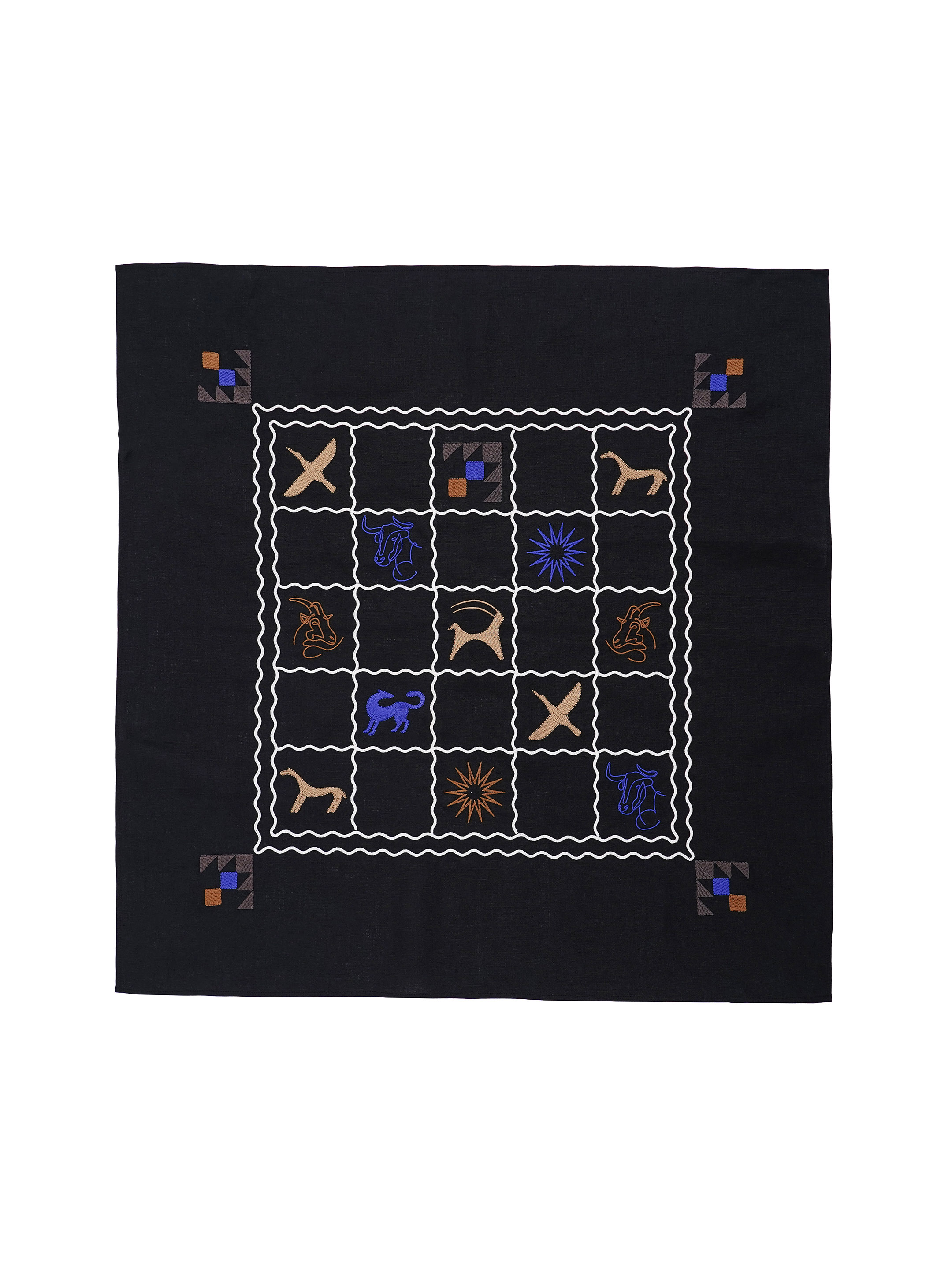 Linen scarf with embroidery ornamentation of wild animals Zvir Buy