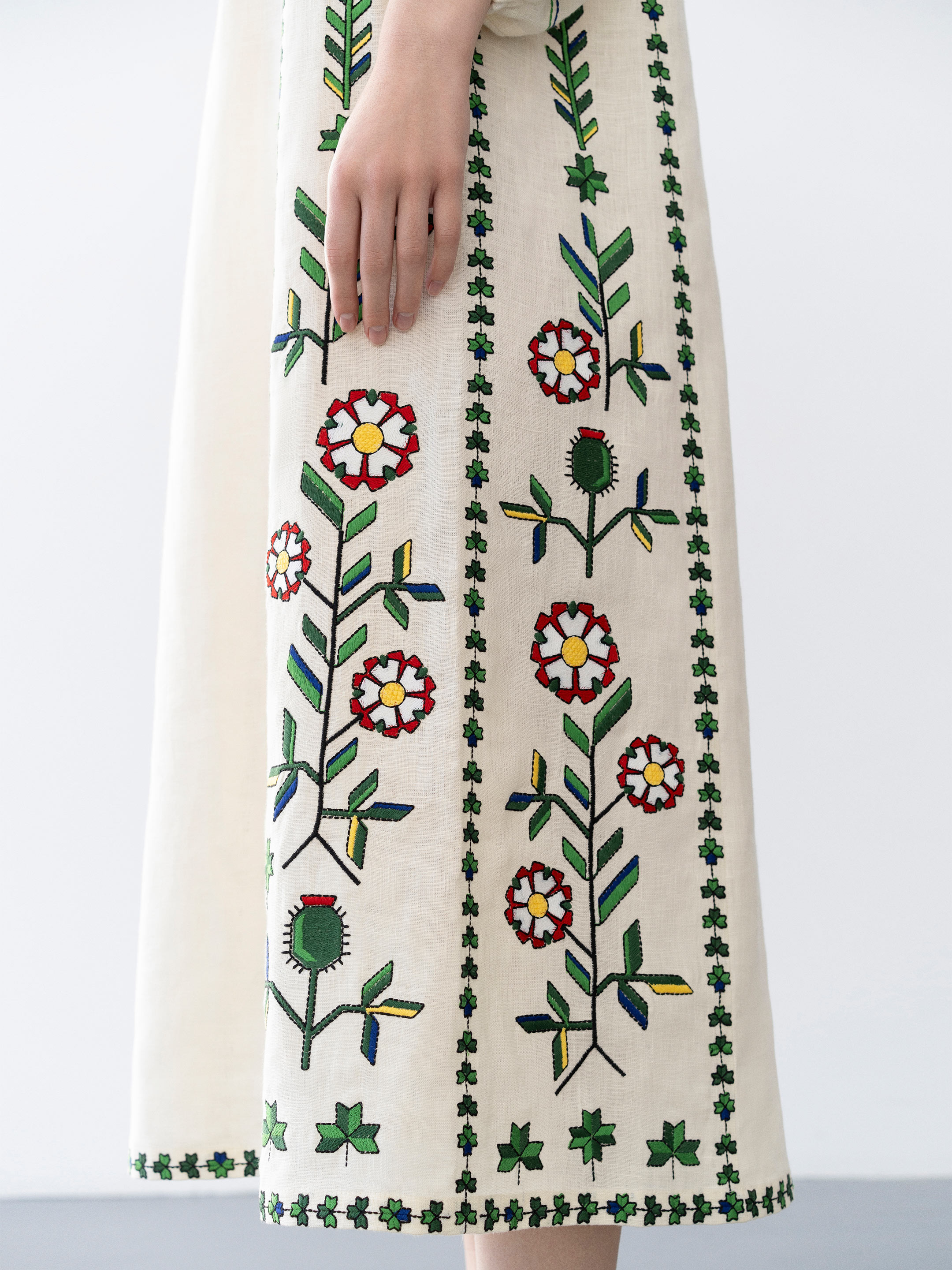 Embroidered dress Great Britain in Ukraine