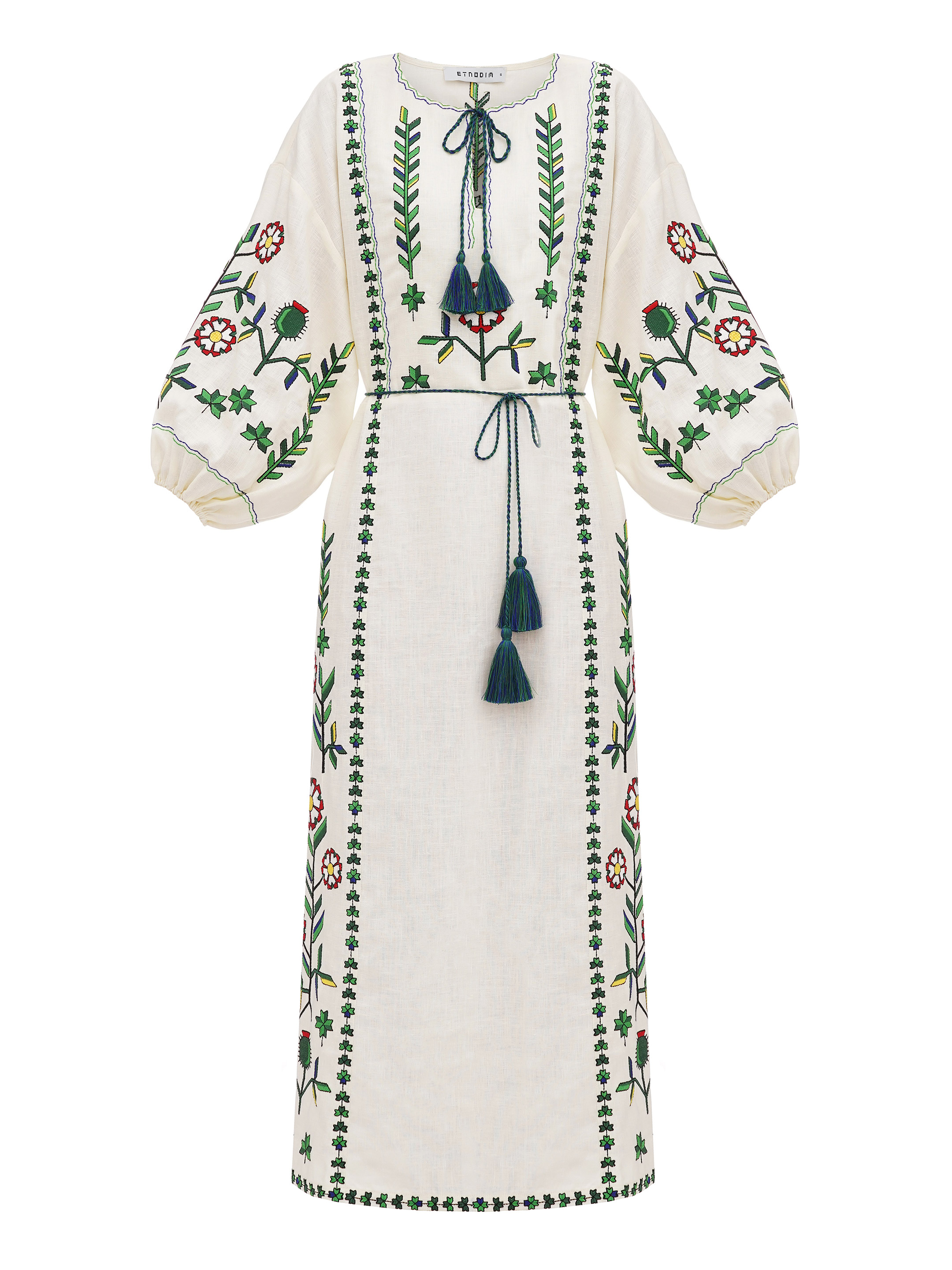 Embroidered dress Great Britain fitting