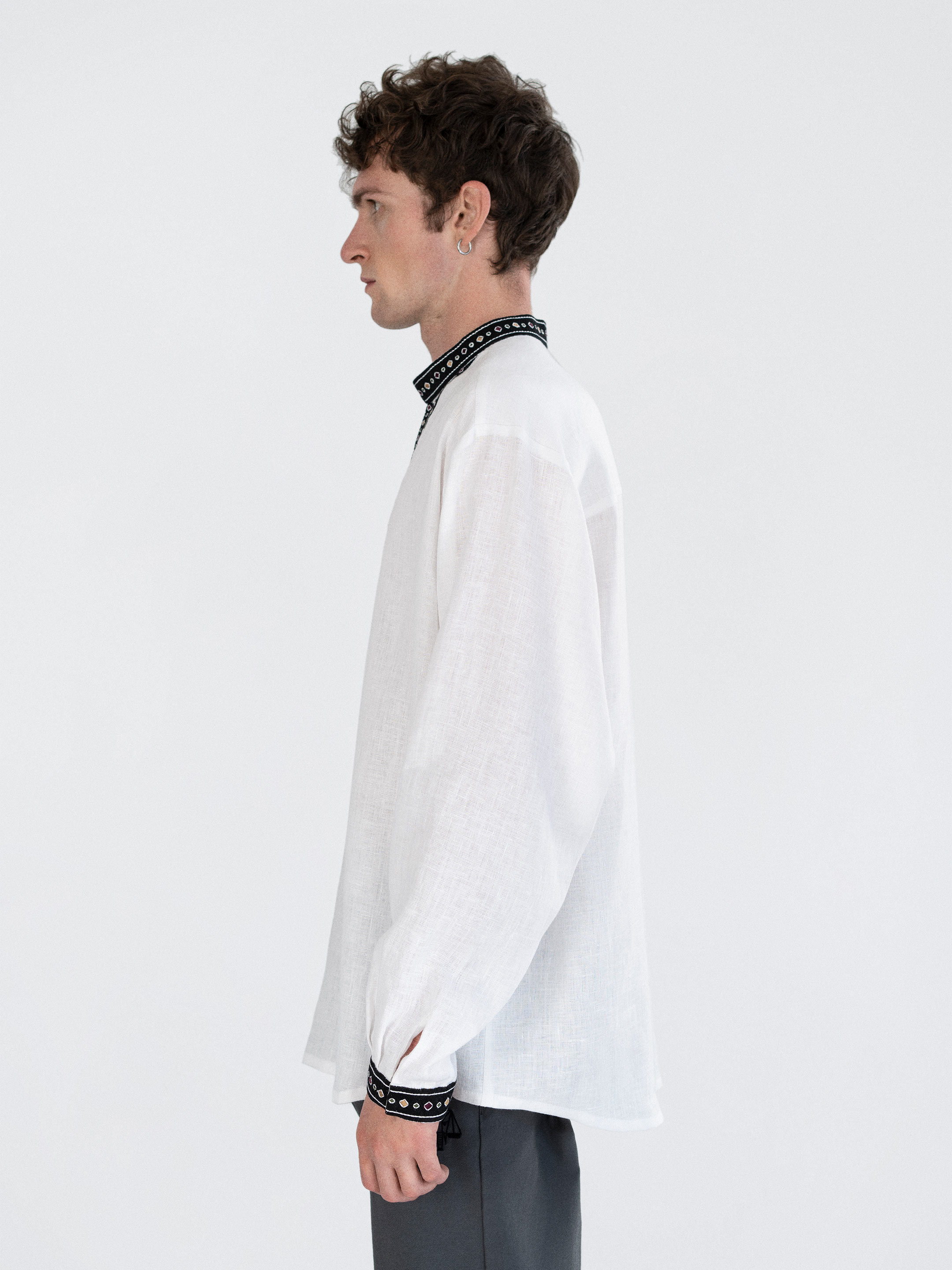 Embroidered shirt Great Britain cheap