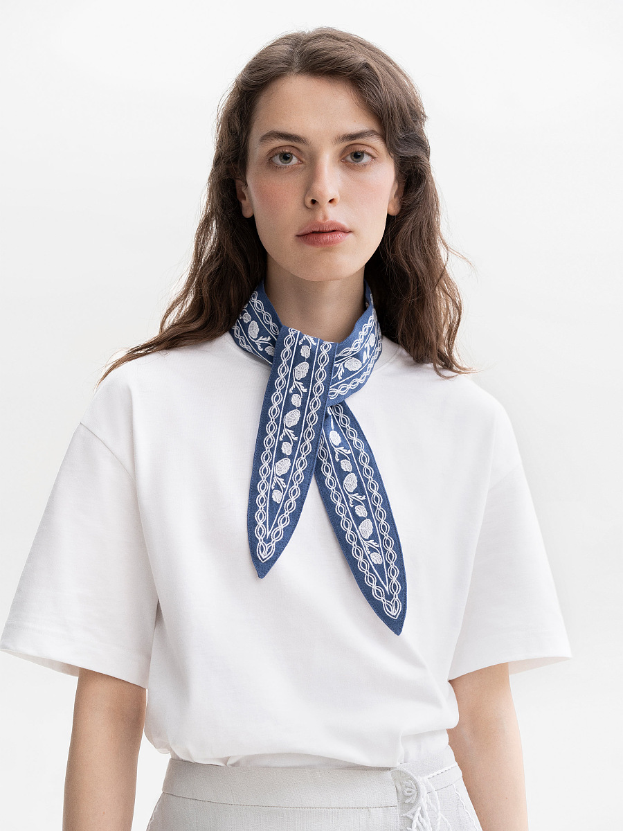Blue linen handkerchief with white embroidery Dnipryana [0]