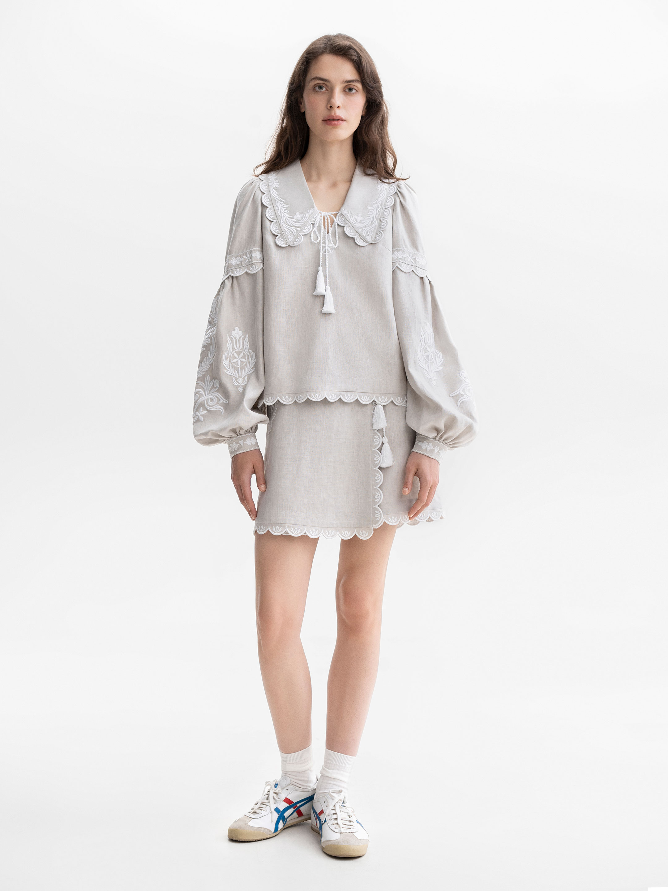 Gray linen blouse with white embroidery Kakhovka photo