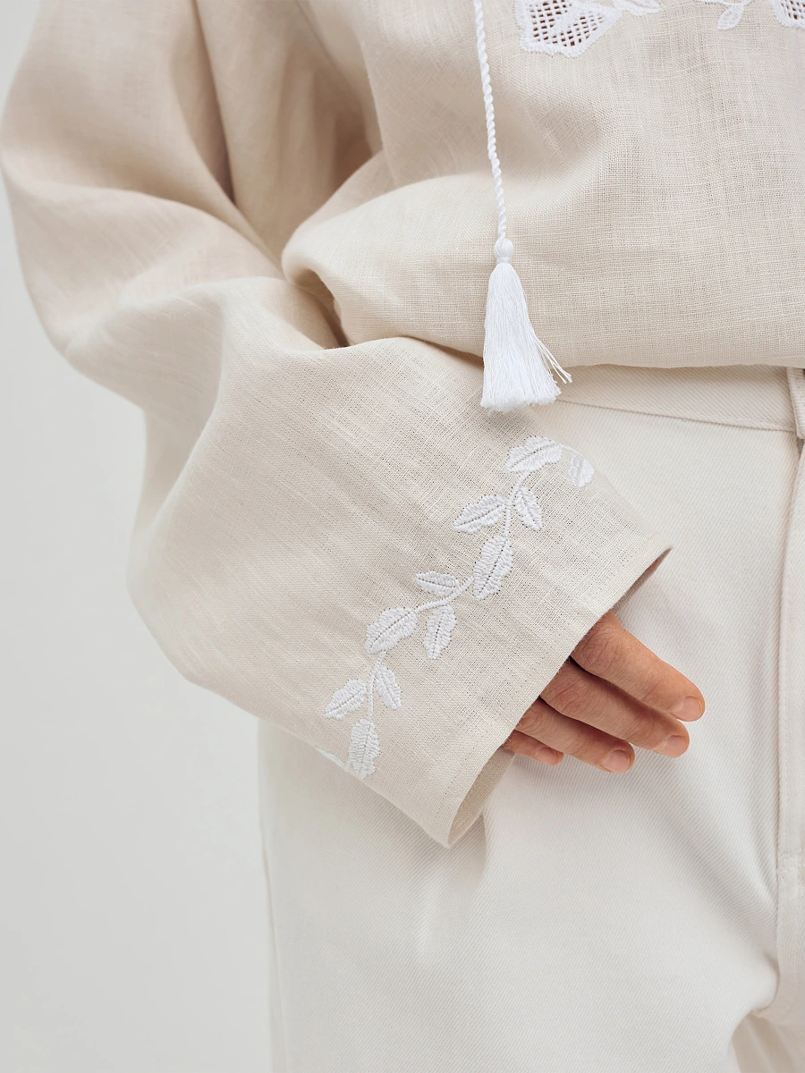 Men's shirt with white embroidery in the tone of "Vavylon XX" — Creamy