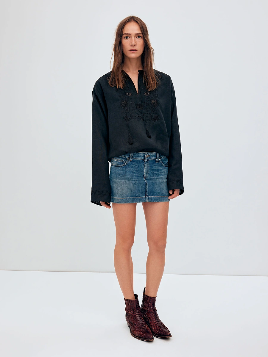 Men's shirt with white embroidery in the tone of "Vavylon XX" — Black
