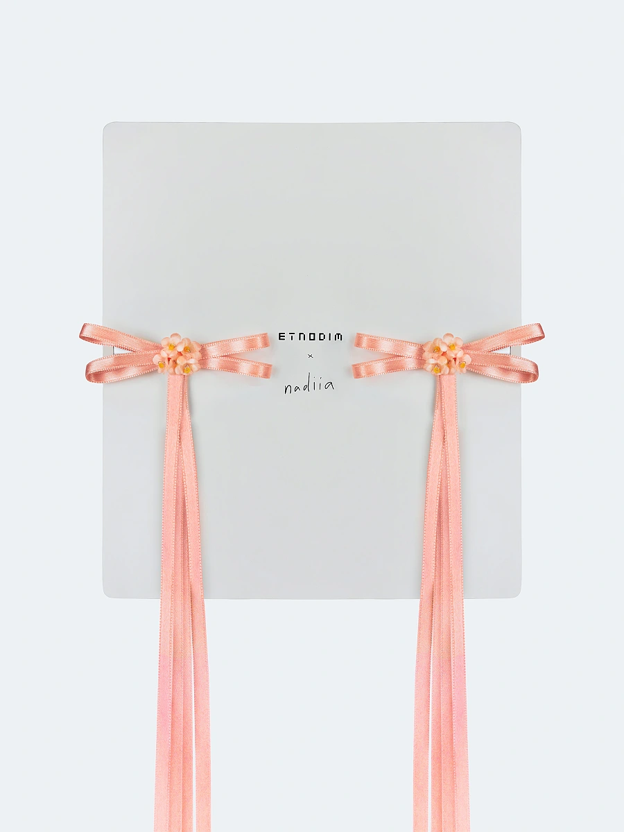 A pair of ribbons-barrettes of milk color "Tsarivna" — Pink