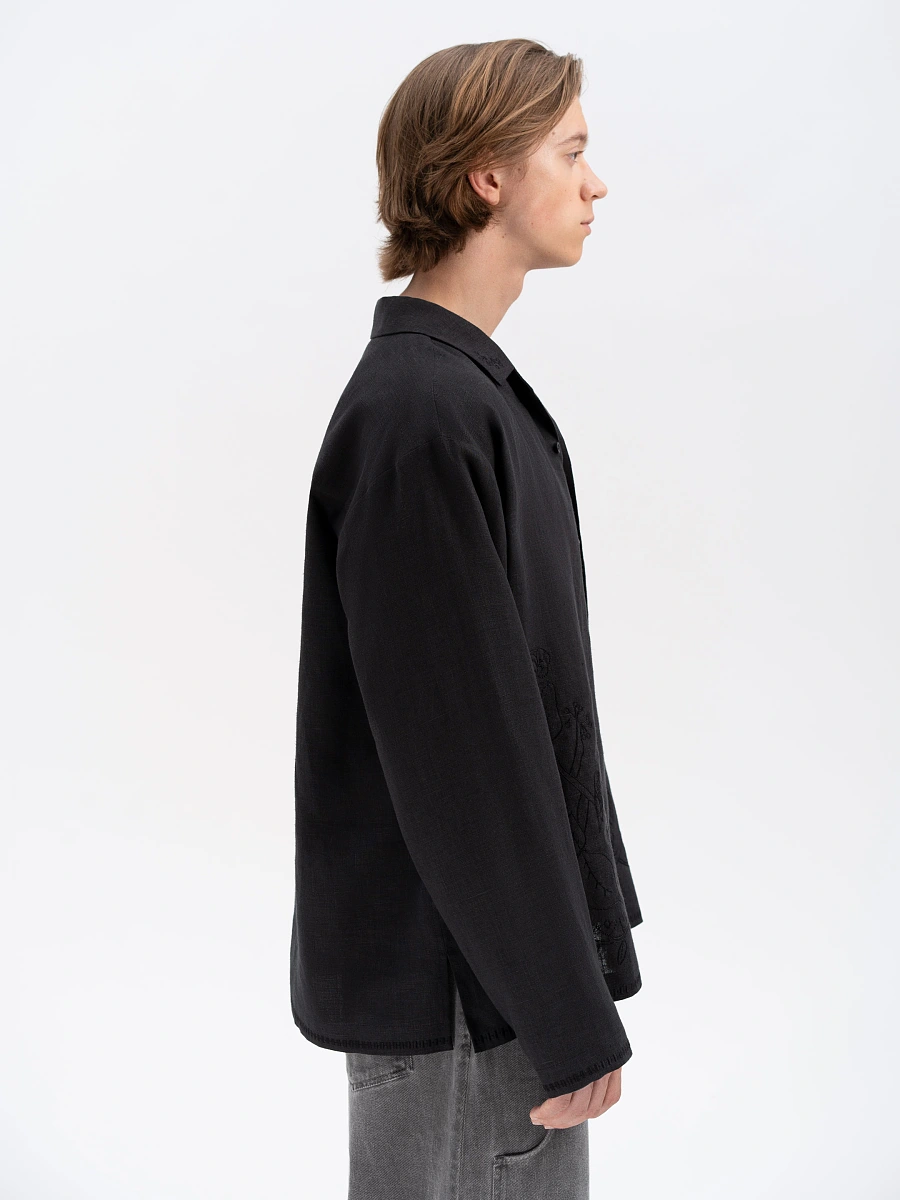 Light shirt with colored embroidery "Hlid" — Black