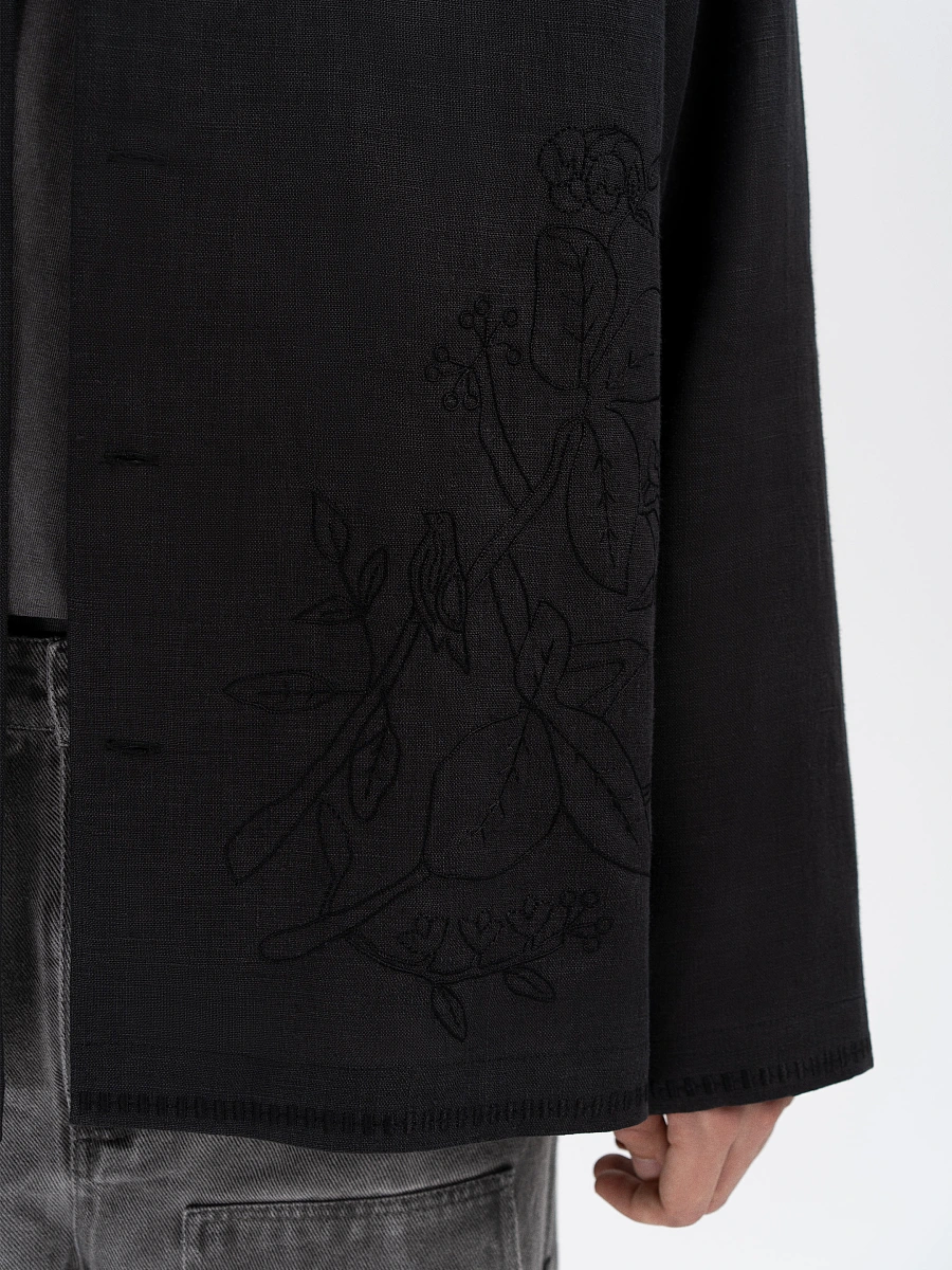 Light shirt with colored embroidery "Hlid" — Black