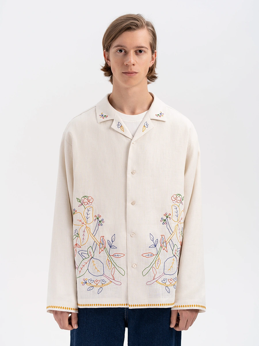 Dark shirt with colored embroidery "Hlid" — Creamy
