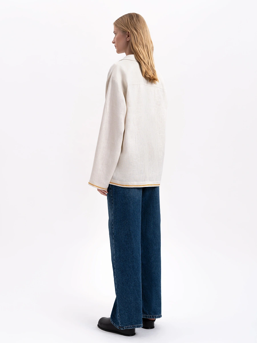 Dark shirt with colored embroidery "Hlid" — Creamy