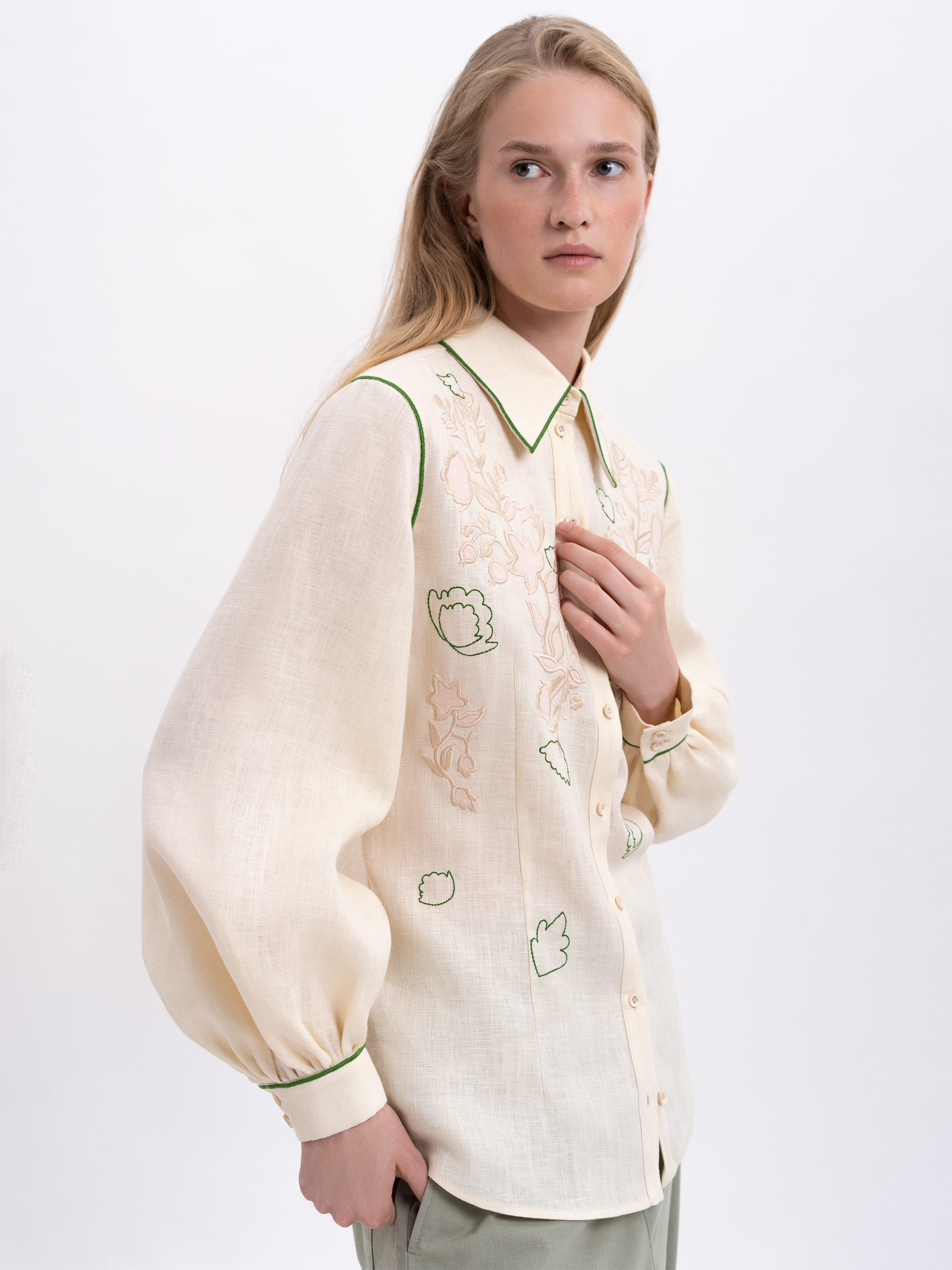 Linen embroidered shirt of milk color "Cranberry" fitting