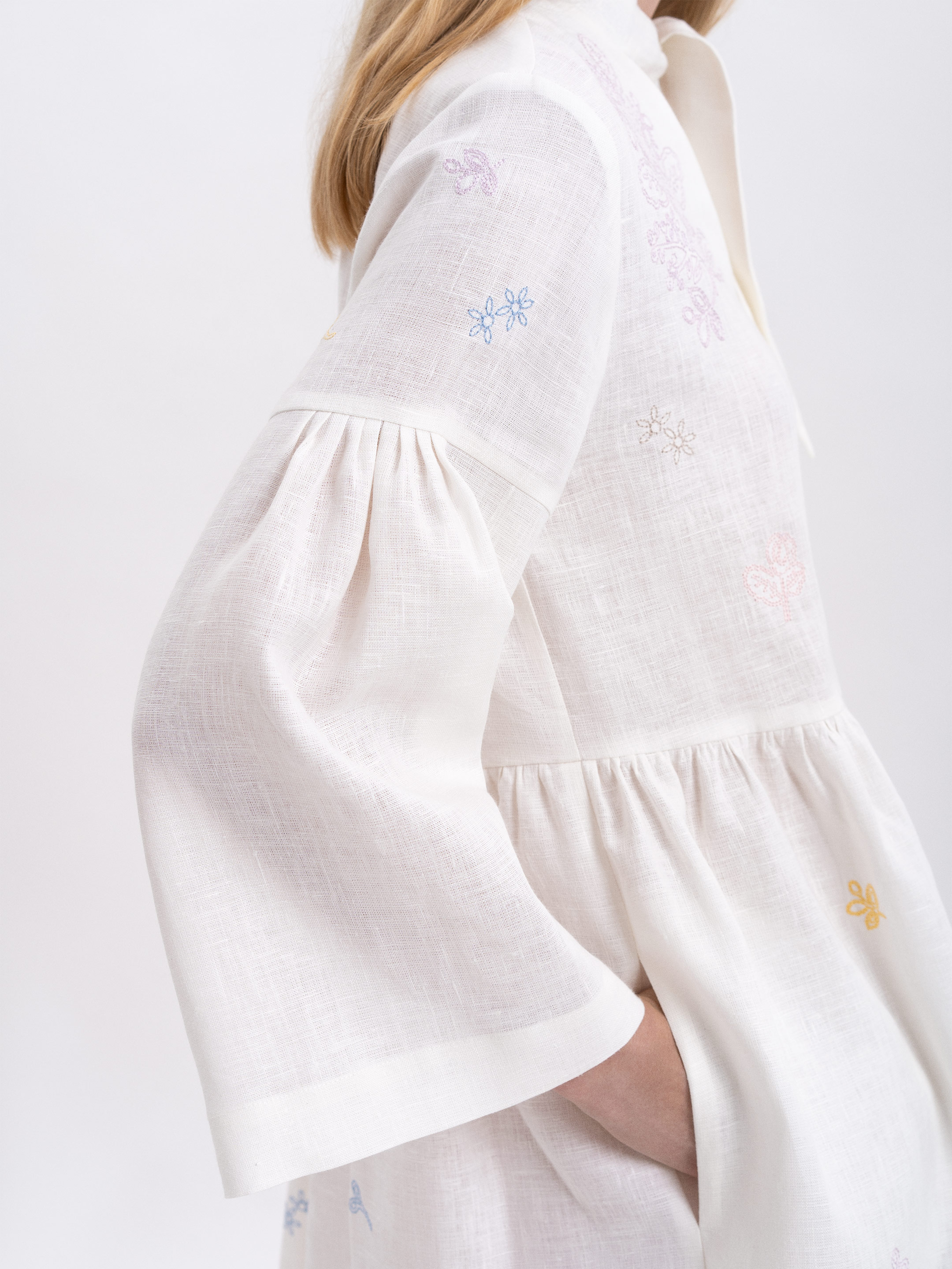 Embroidered dress with ribbon collar "Irys" choose